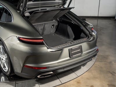 2026 Porsche Panamera 4