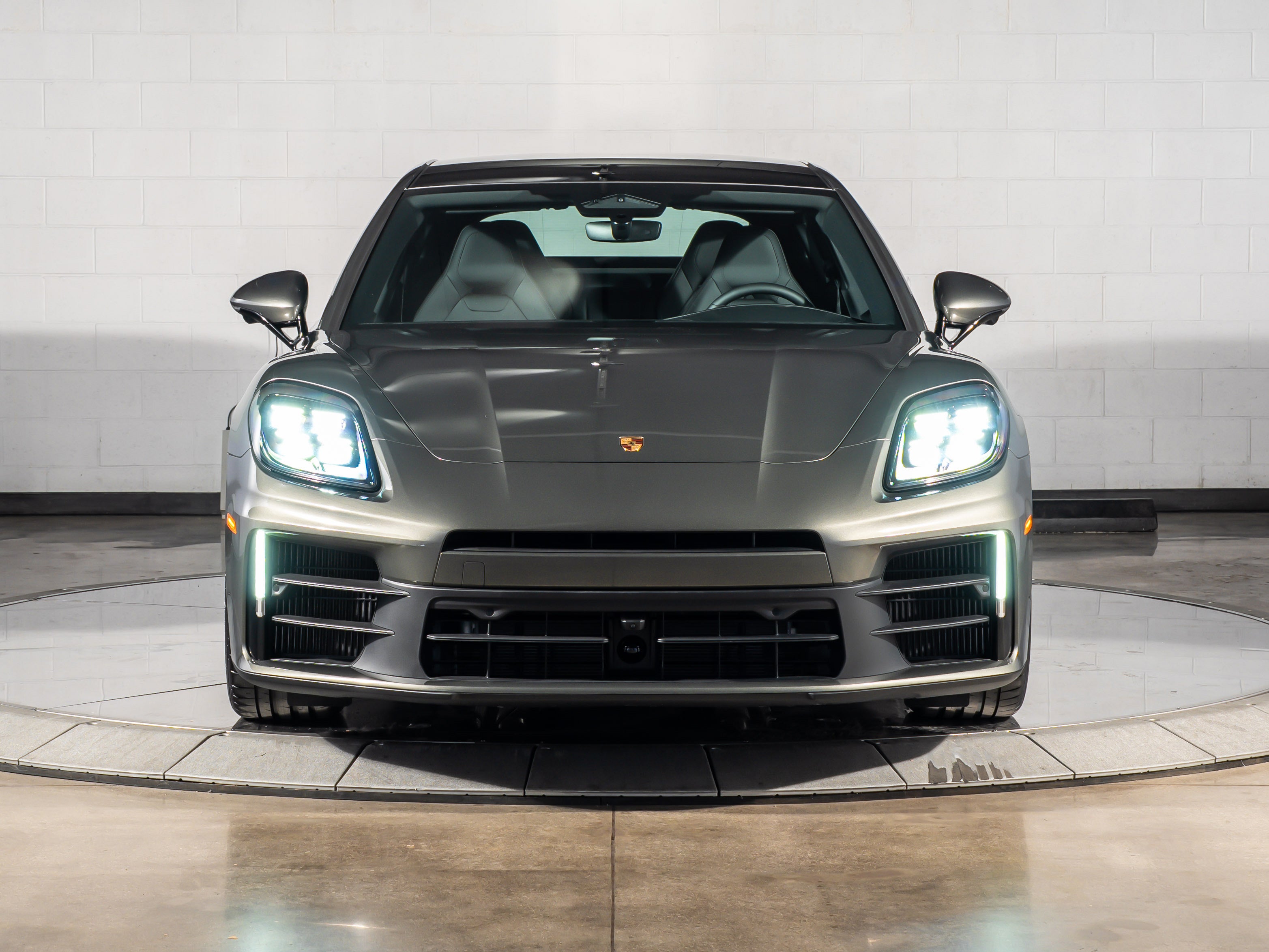 2026 Porsche Panamera 4