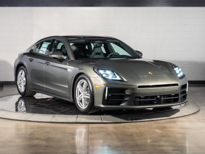 2026 Porsche Panamera 4