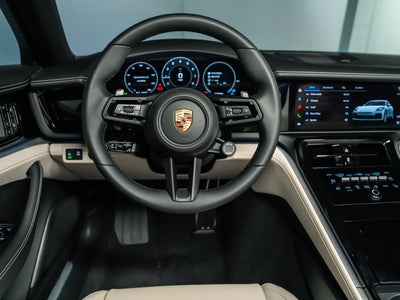 2026 Porsche Panamera 4