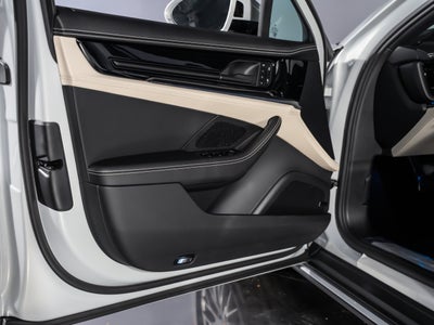 2026 Porsche Panamera 4