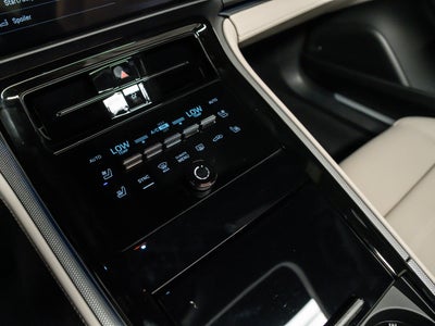 2026 Porsche Panamera 4