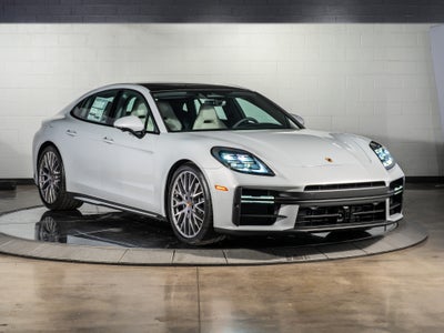 2026 Porsche Panamera 4