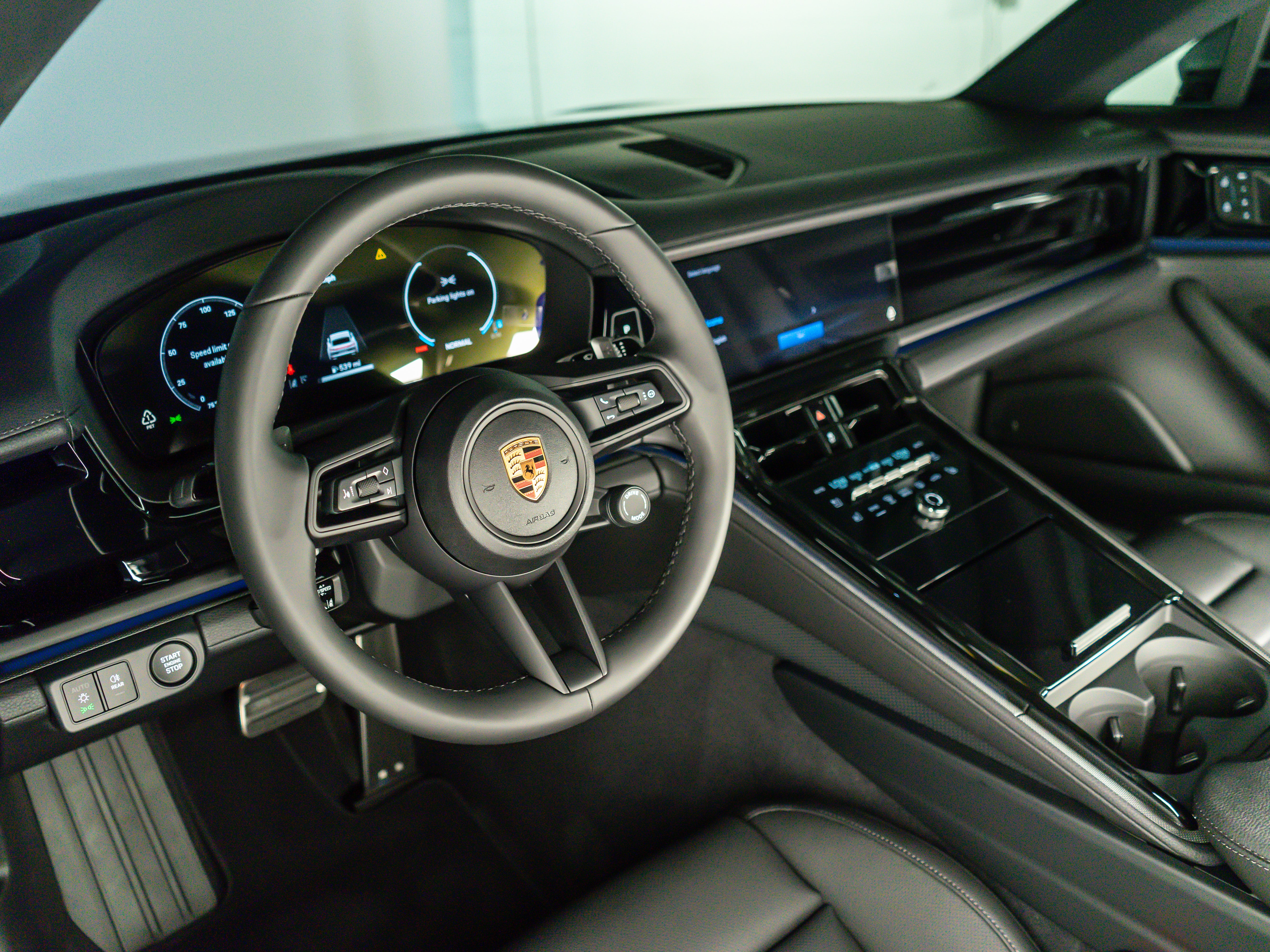 2026 Porsche Panamera Base