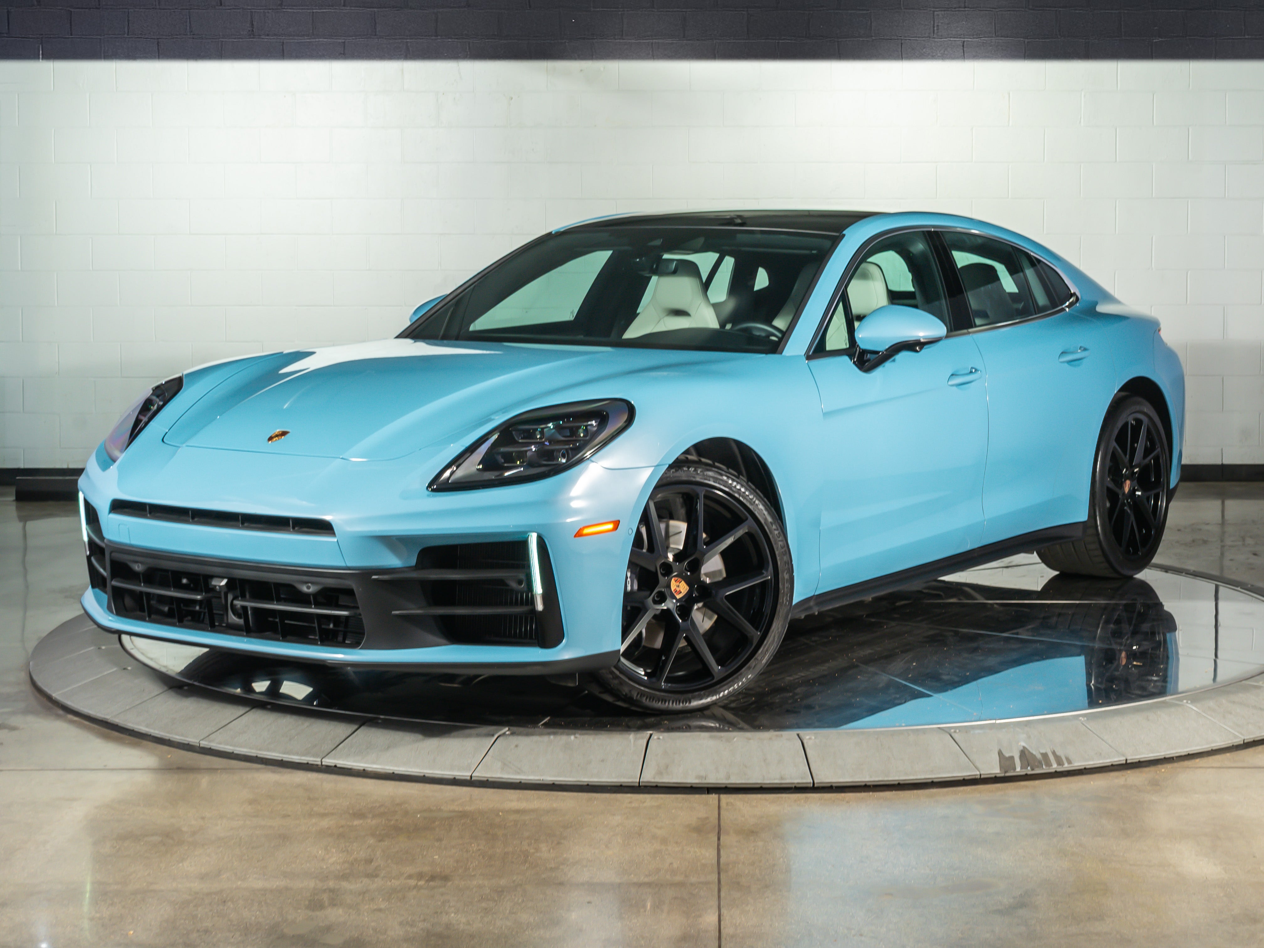 2026 Porsche Panamera Base