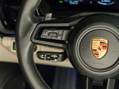 2026 Porsche Panamera Base