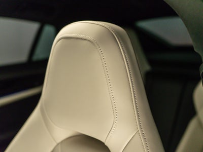 2026 Porsche Panamera Base