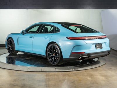 2026 Porsche Panamera Base