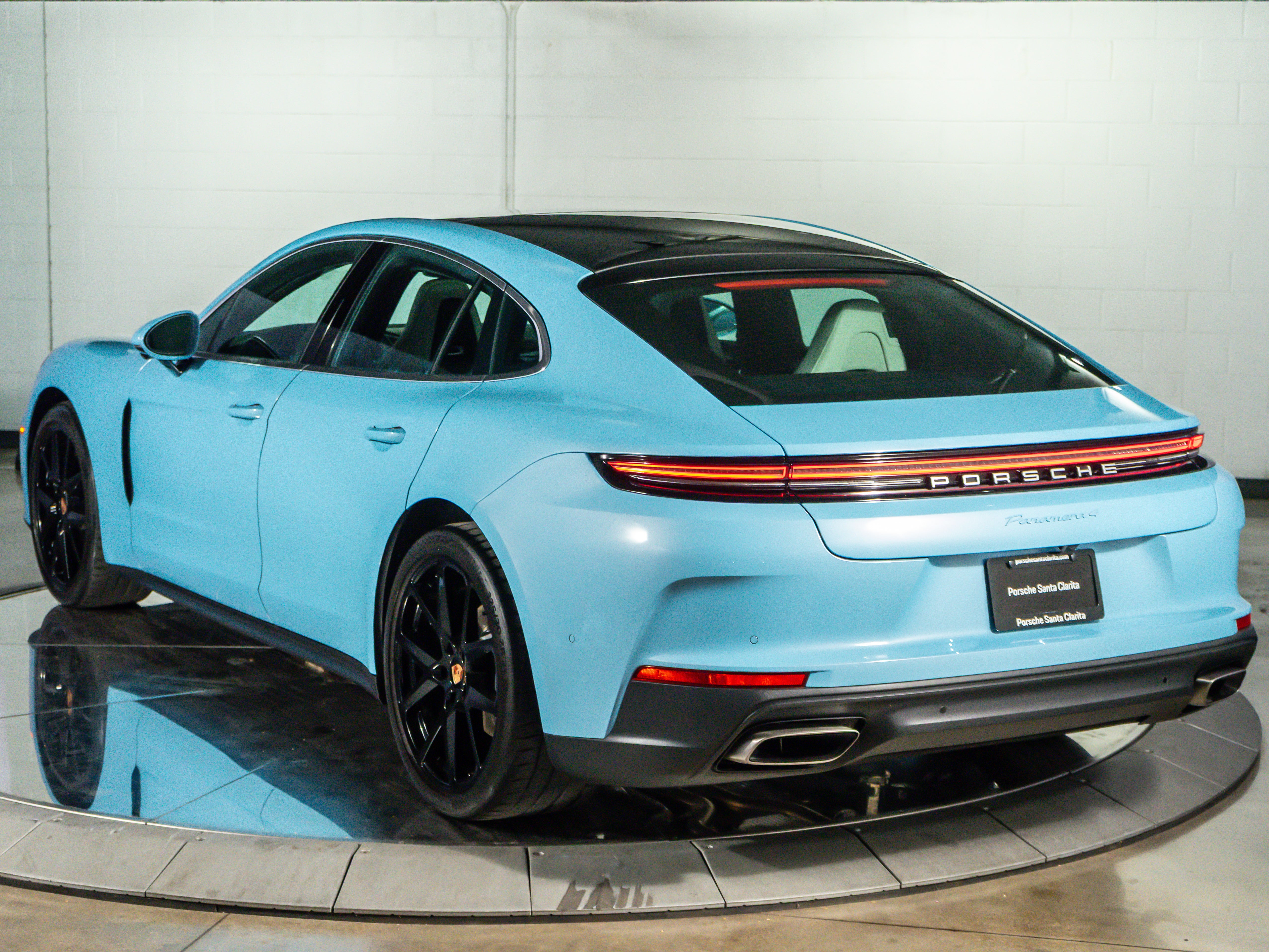 2026 Porsche Panamera Base