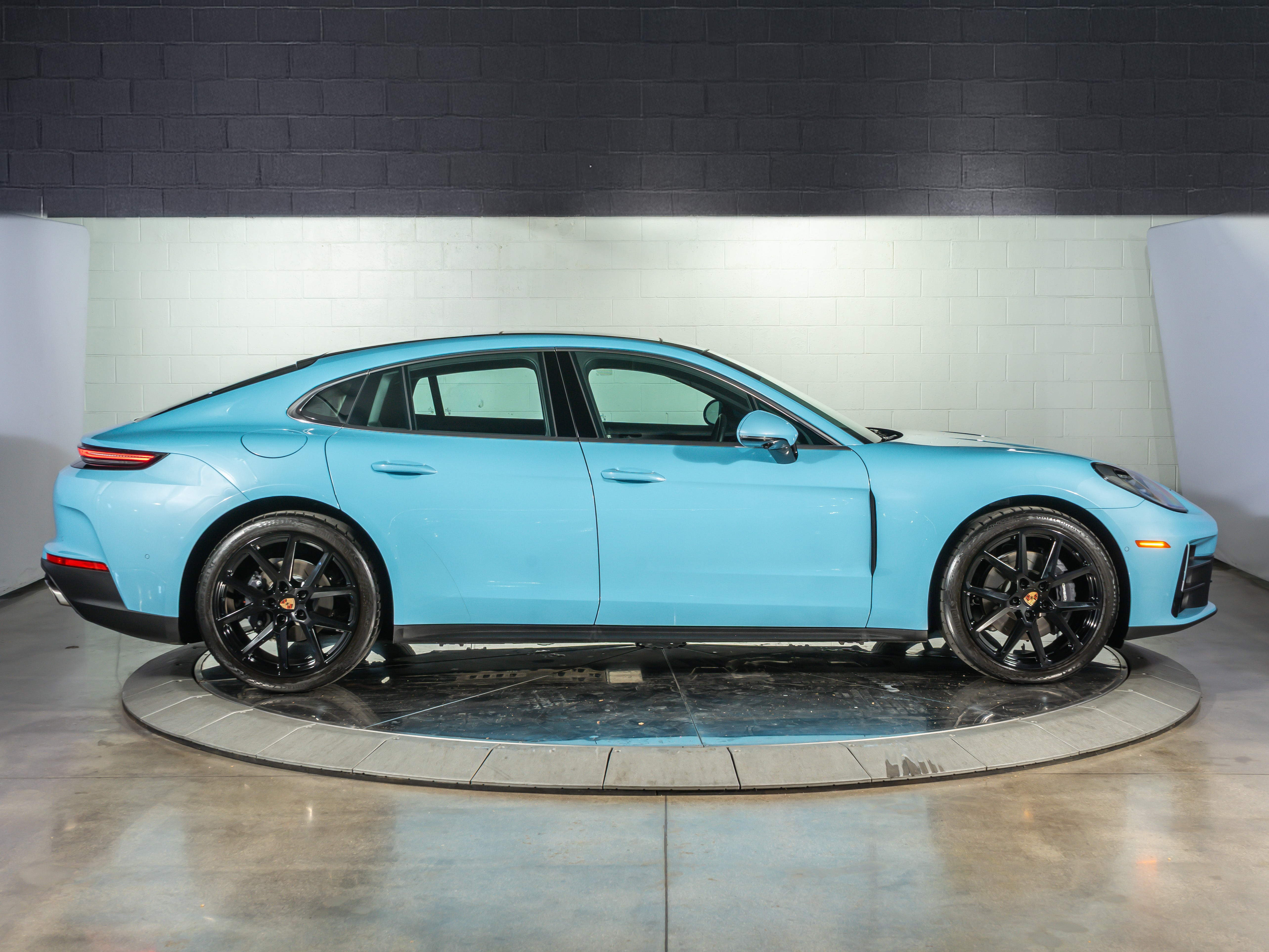 2026 Porsche Panamera Base