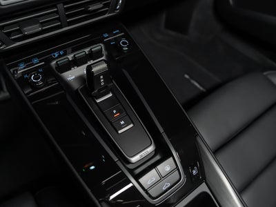 2025 Porsche 911 Carrera GTS