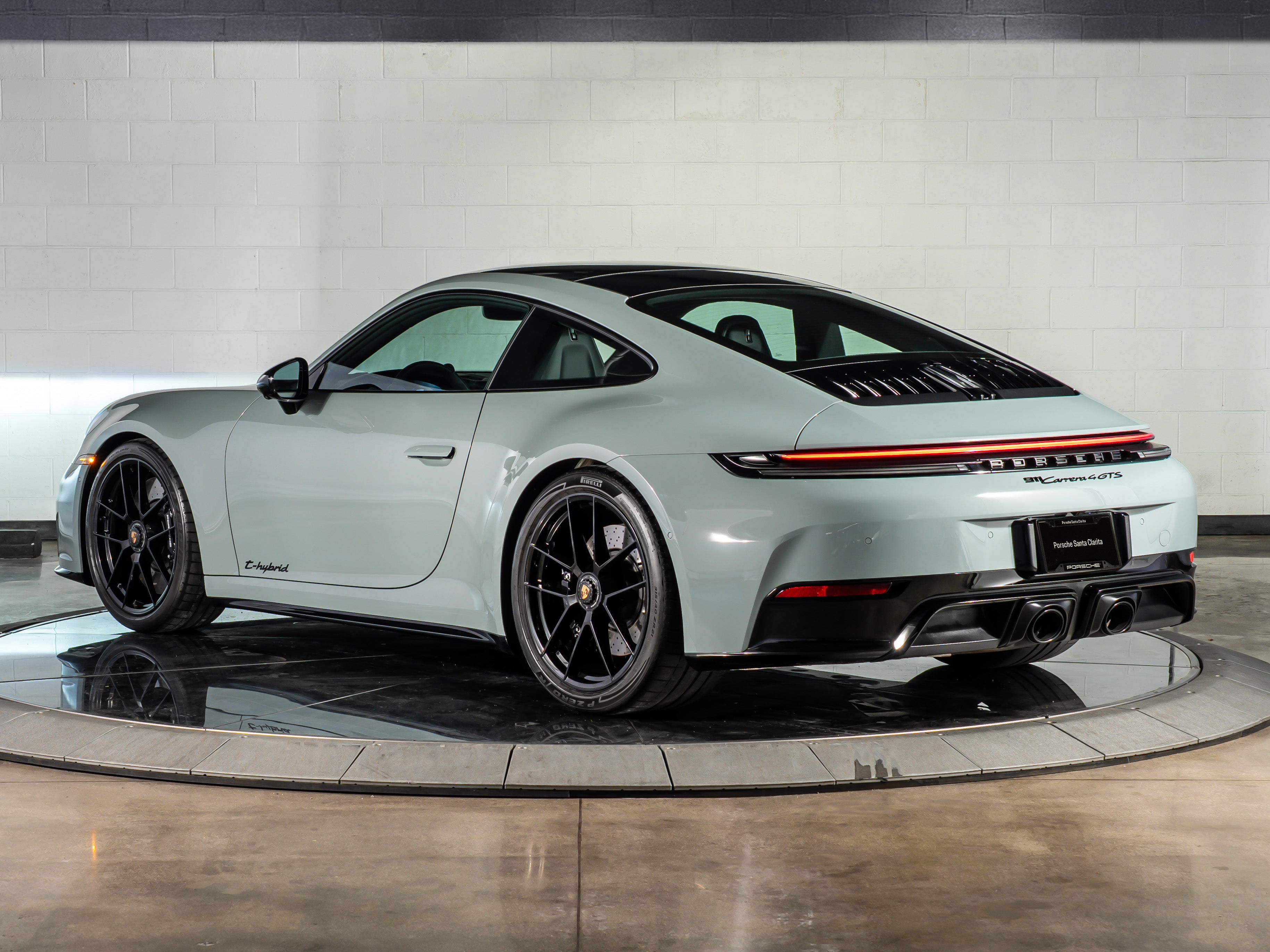 2025 Porsche 911 Carrera GTS