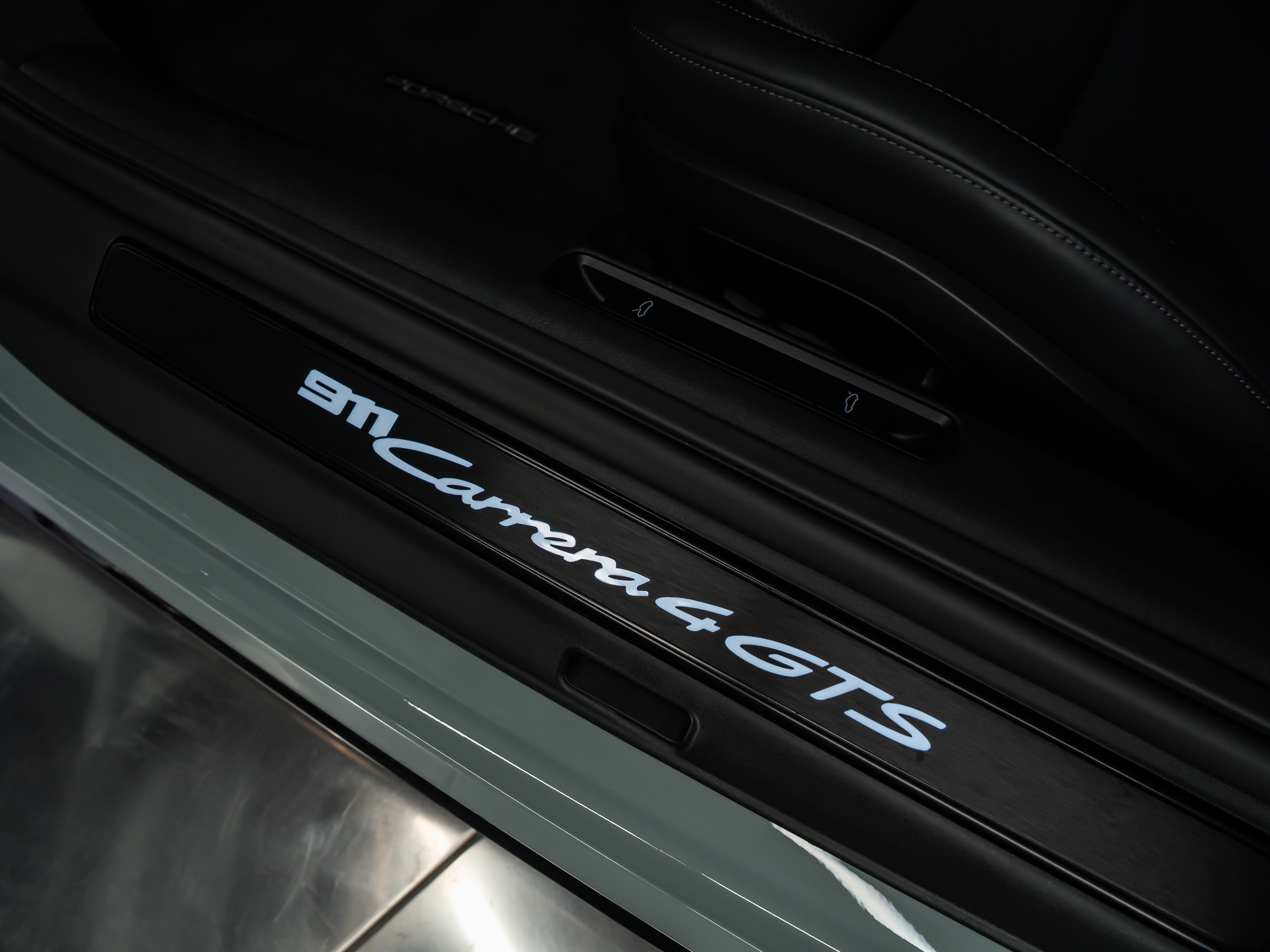 2025 Porsche 911 Carrera GTS