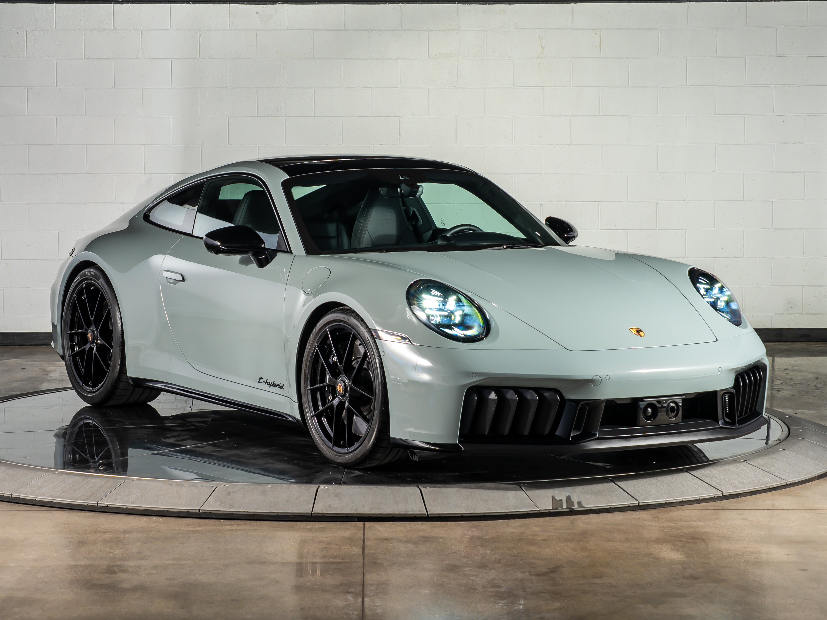 2025 Porsche 911 Carrera GTS