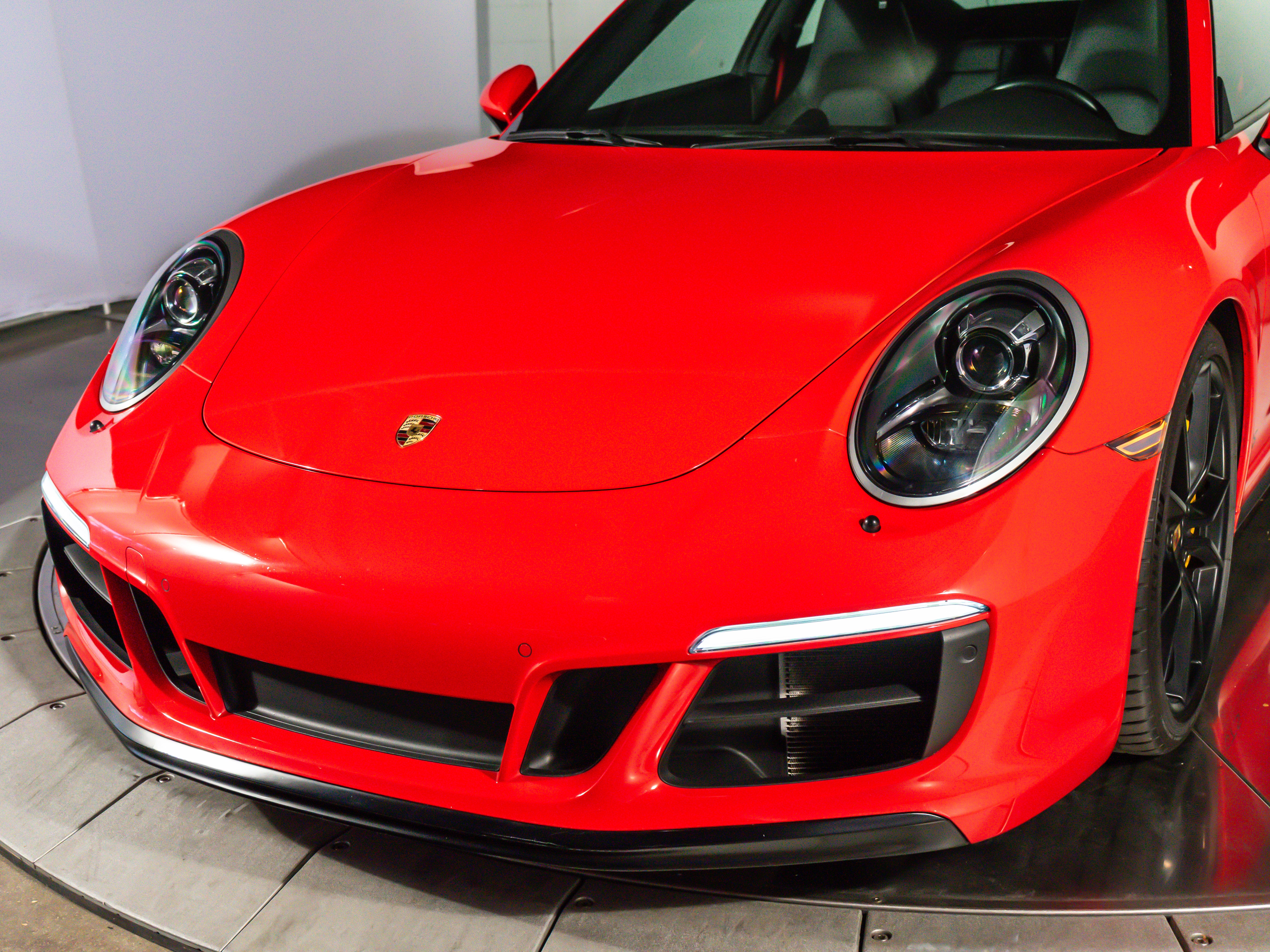 2018 Porsche 911 Carrera GTS