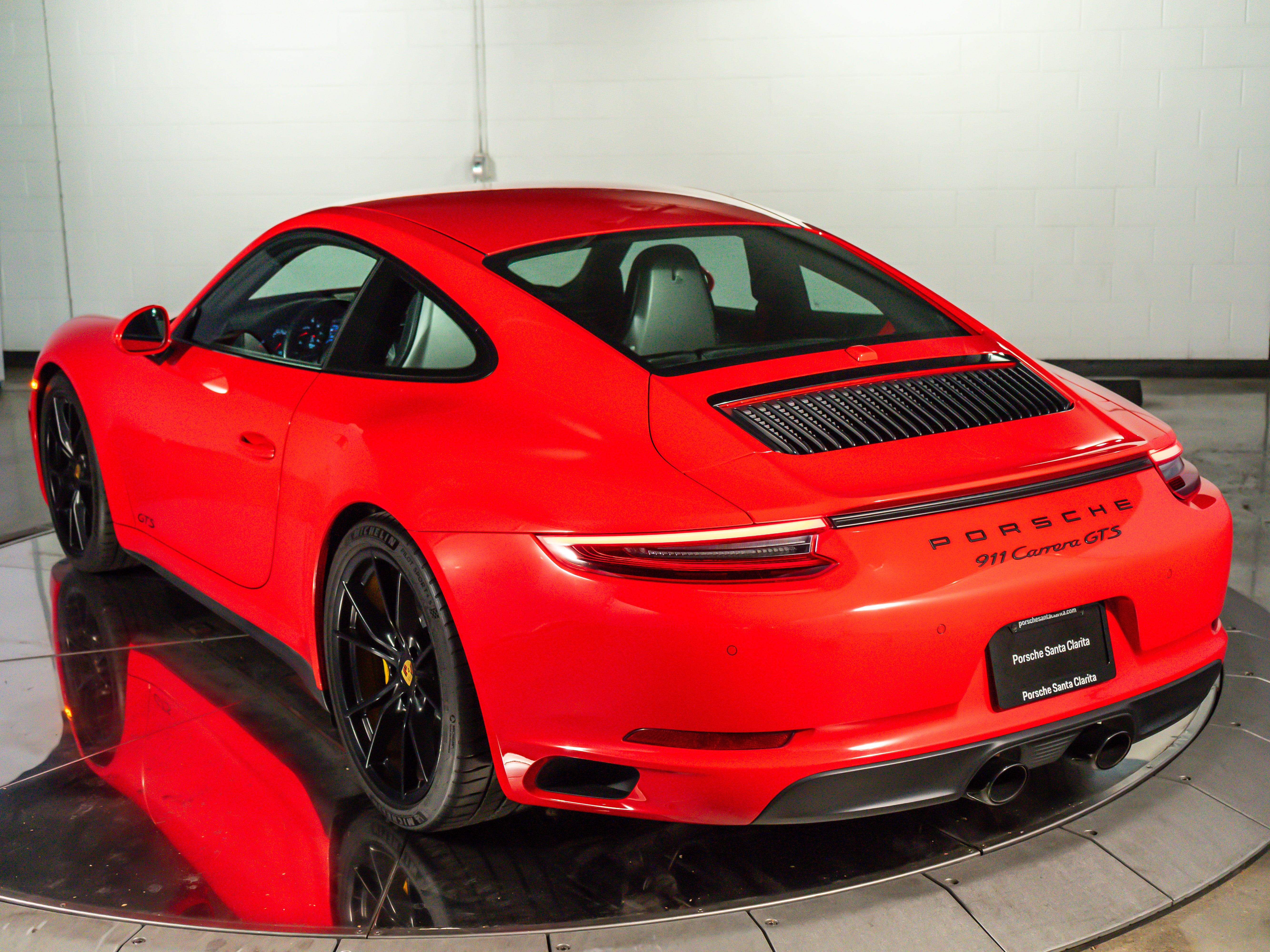 2018 Porsche 911 Carrera GTS