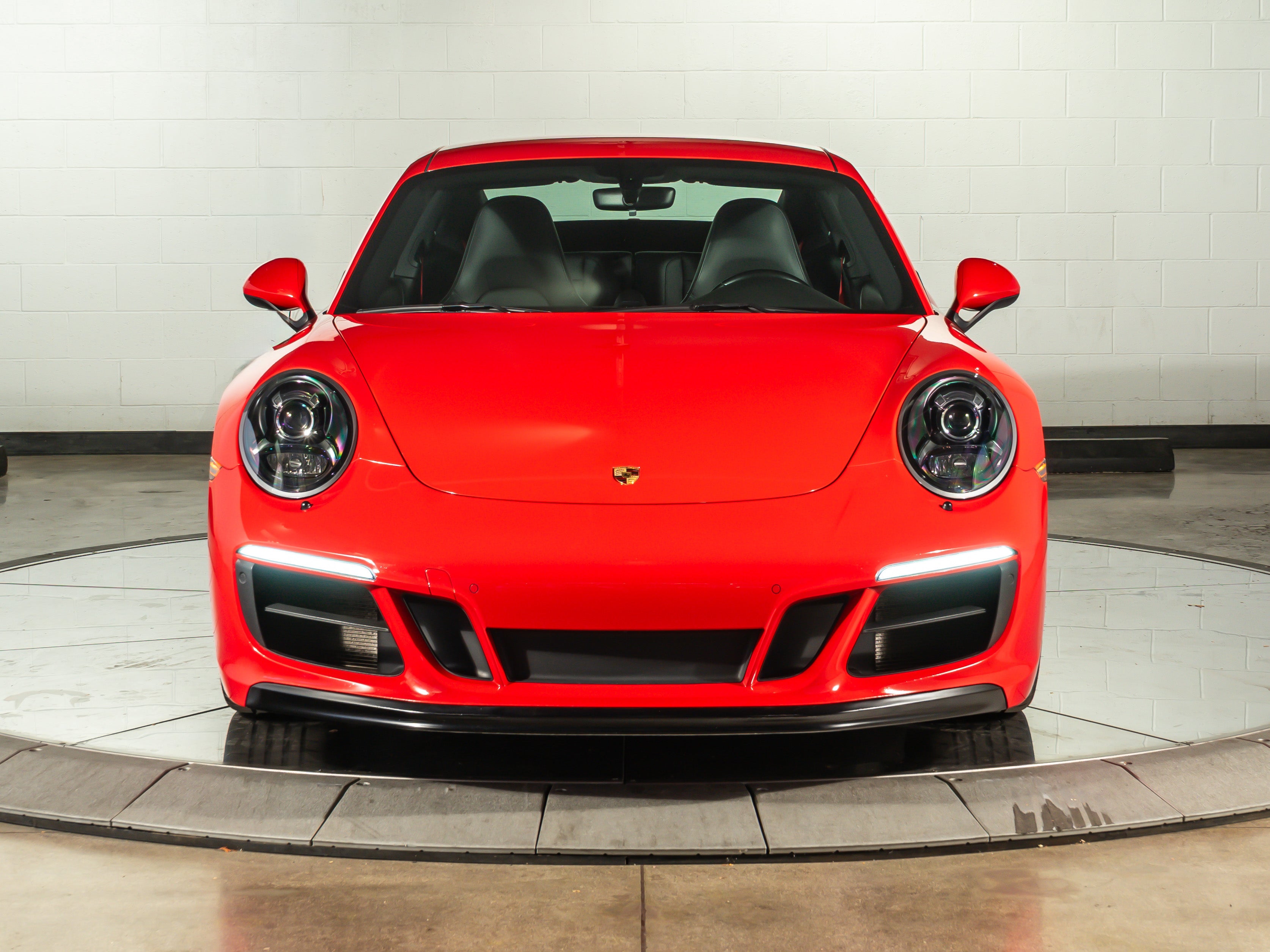 2018 Porsche 911 Carrera GTS