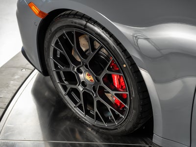 2026 Porsche 911 Carrera 4 GTS