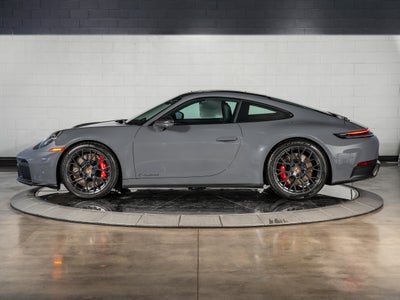 2026 Porsche 911 Carrera 4 GTS