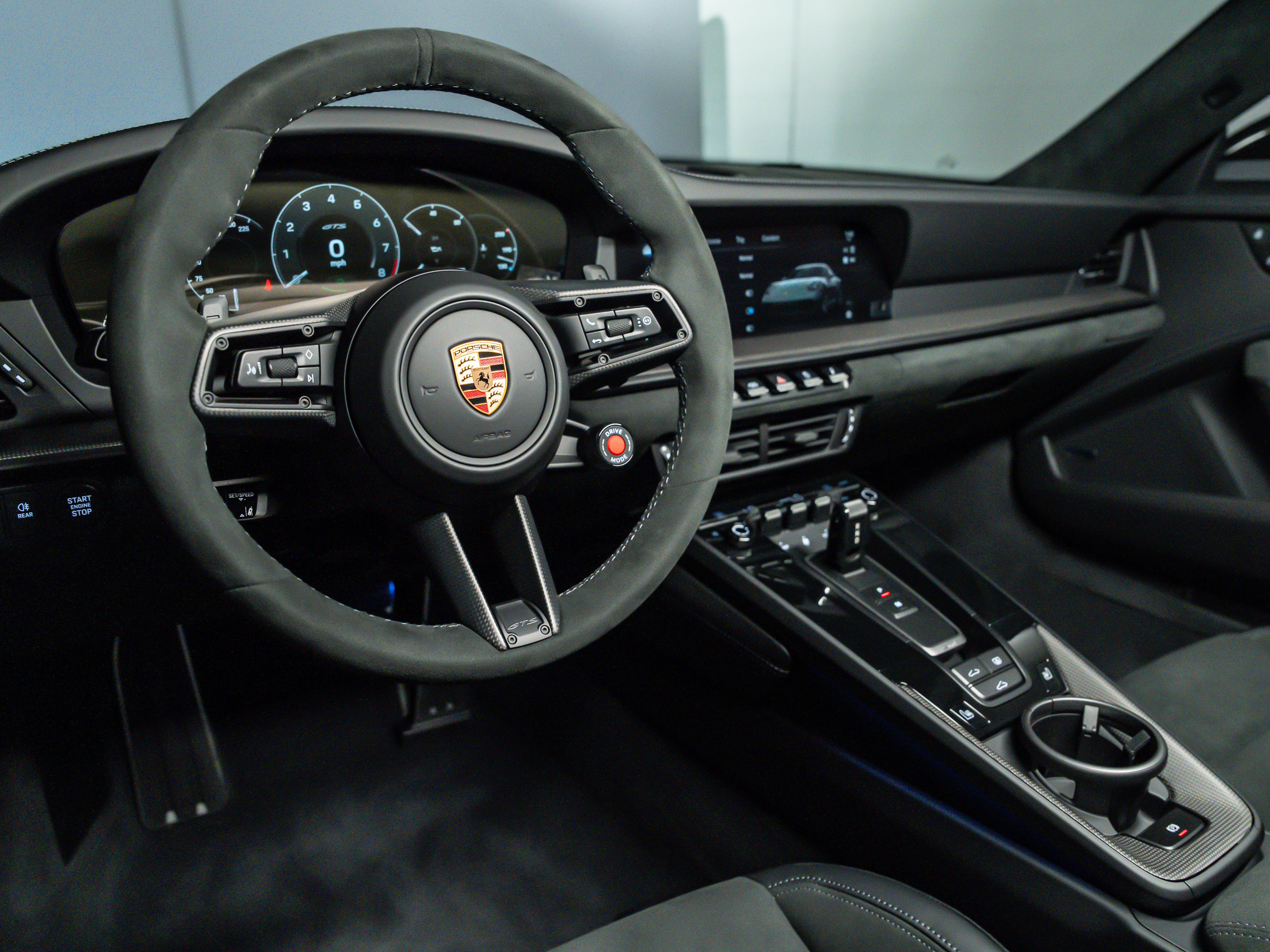 2026 Porsche 911 Carrera 4 GTS