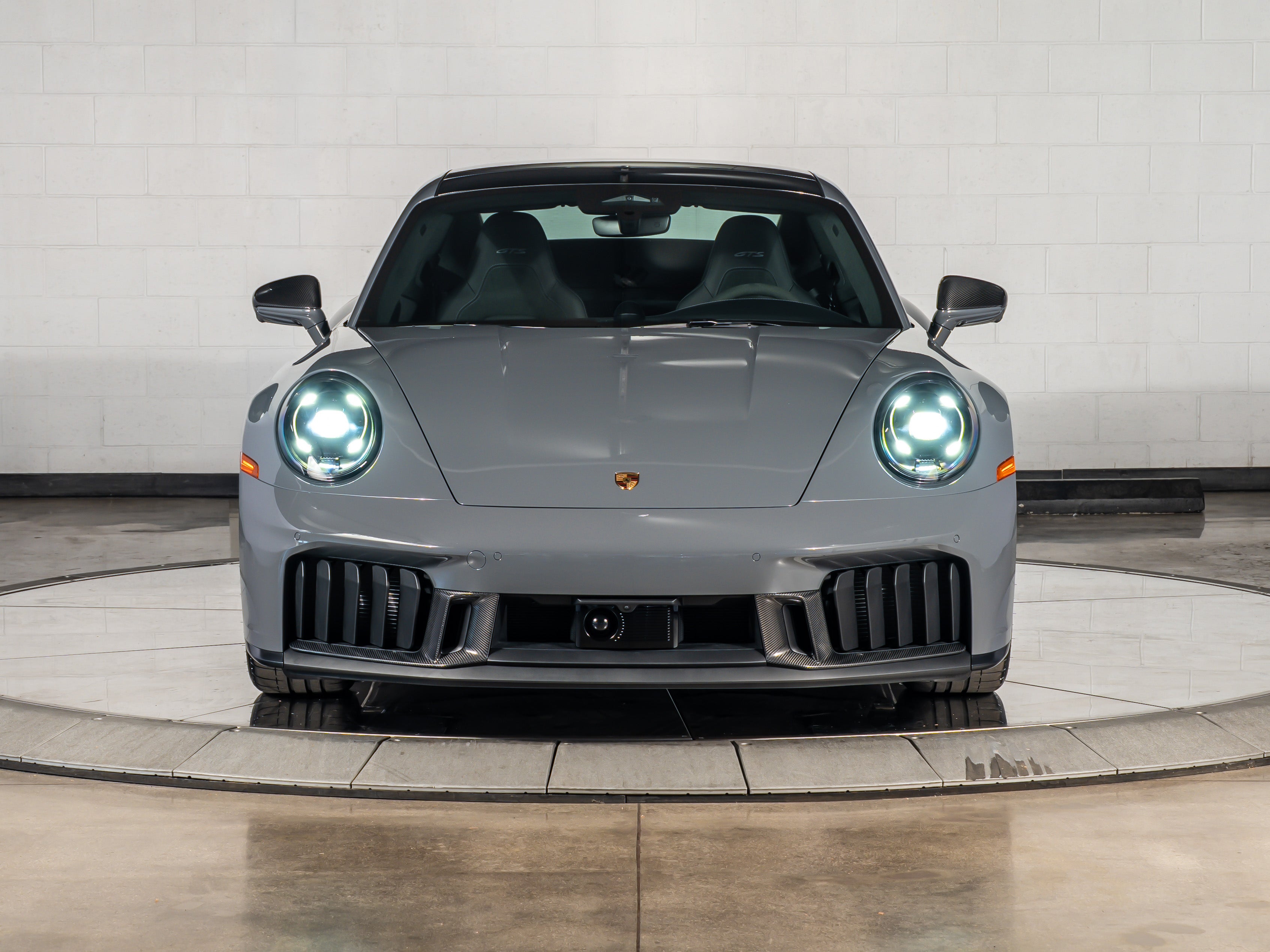 2026 Porsche 911 Carrera 4 GTS