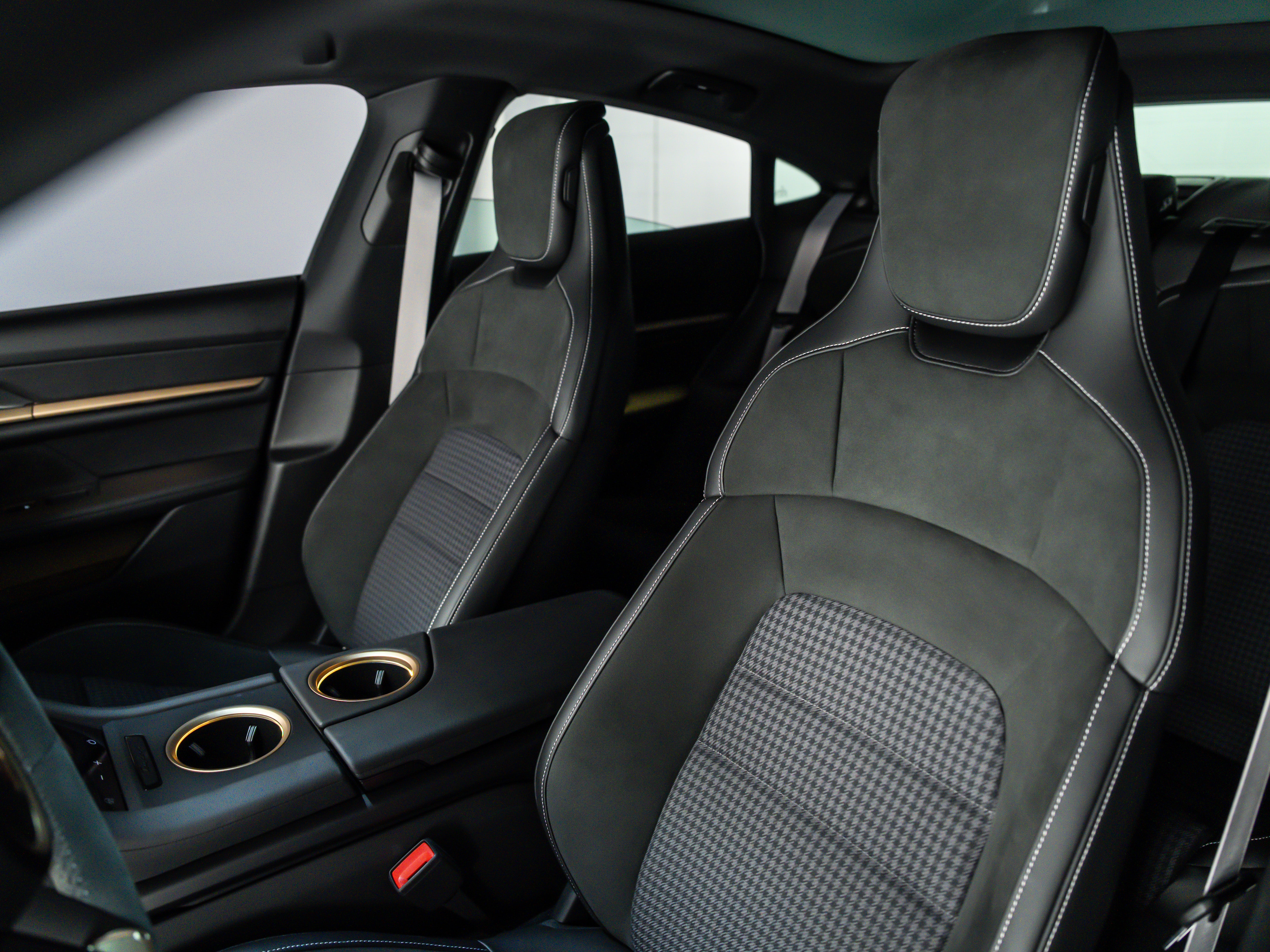 2025 Porsche Taycan 4S 4S
