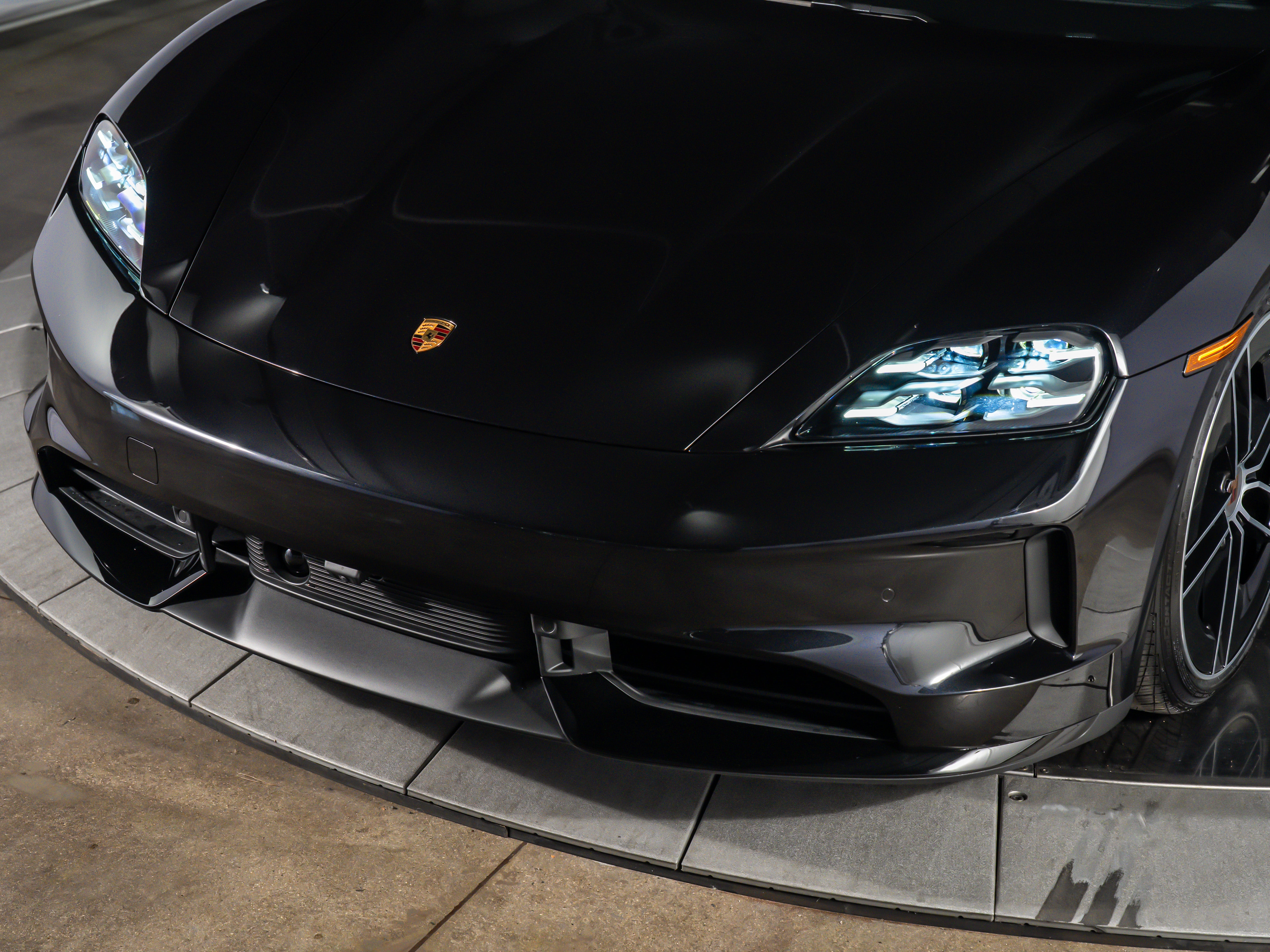 2026 Porsche Taycan 4S Black Edition