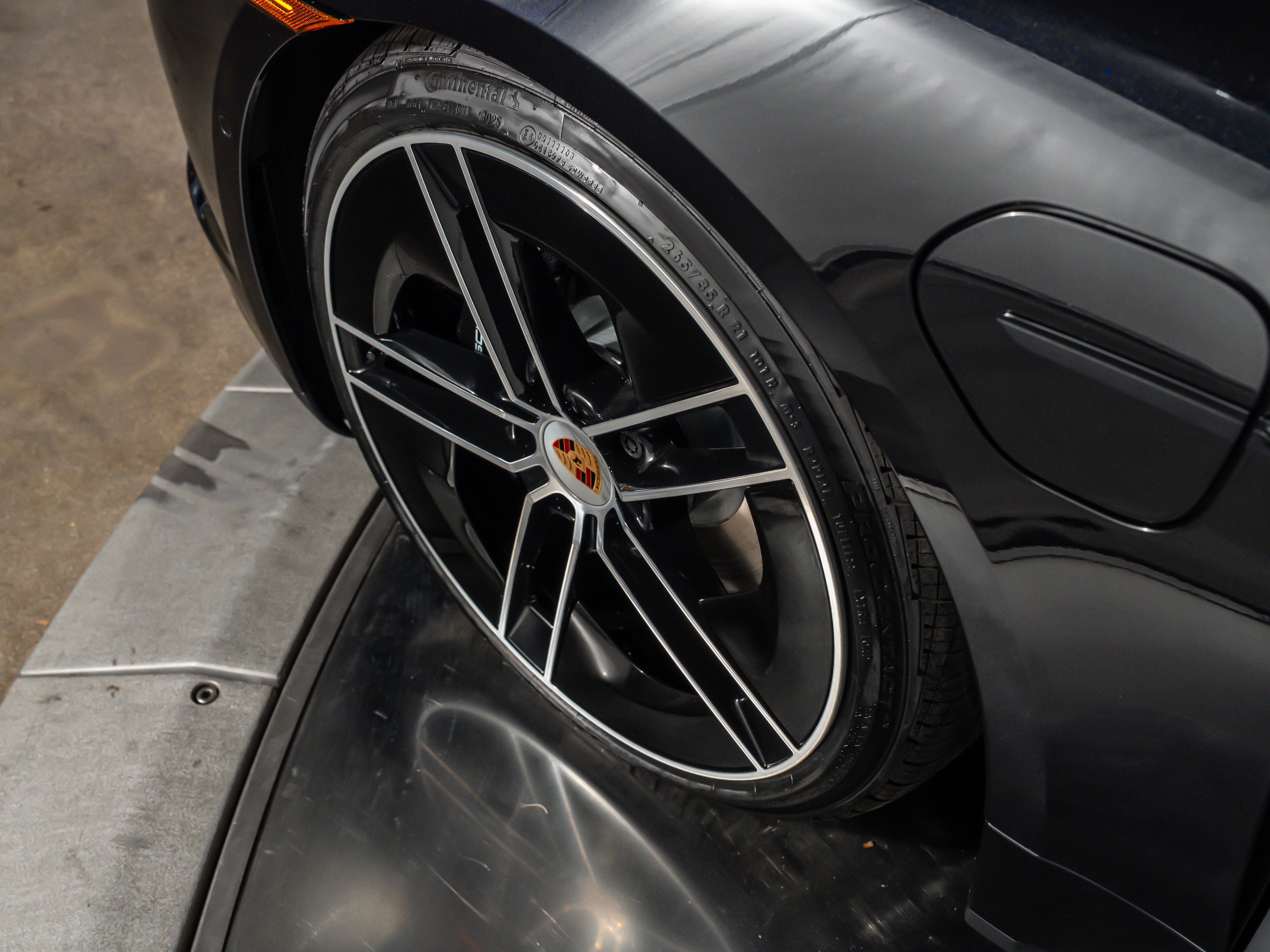 2026 Porsche Taycan 4S Black Edition