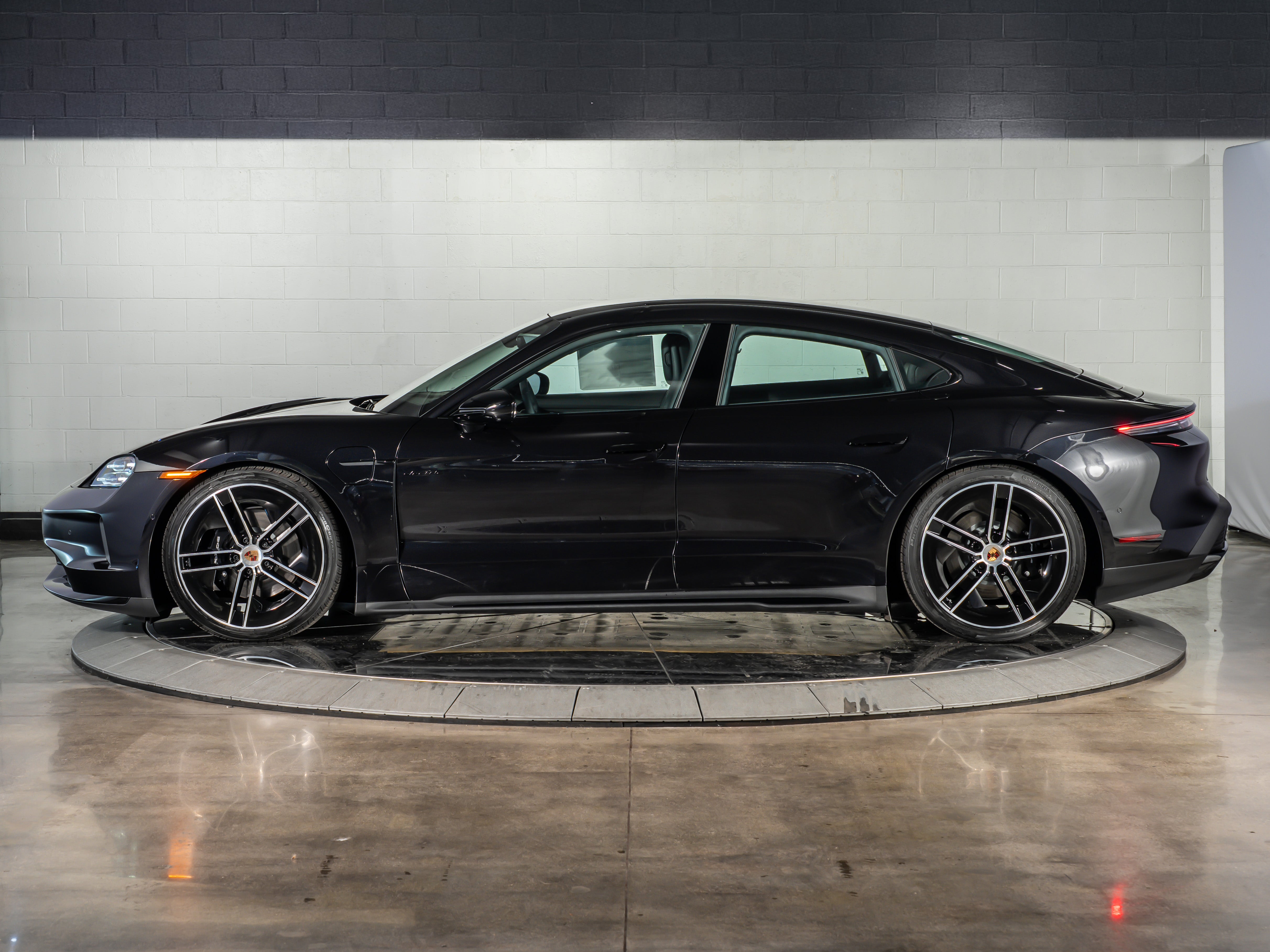 2026 Porsche Taycan 4S Black Edition