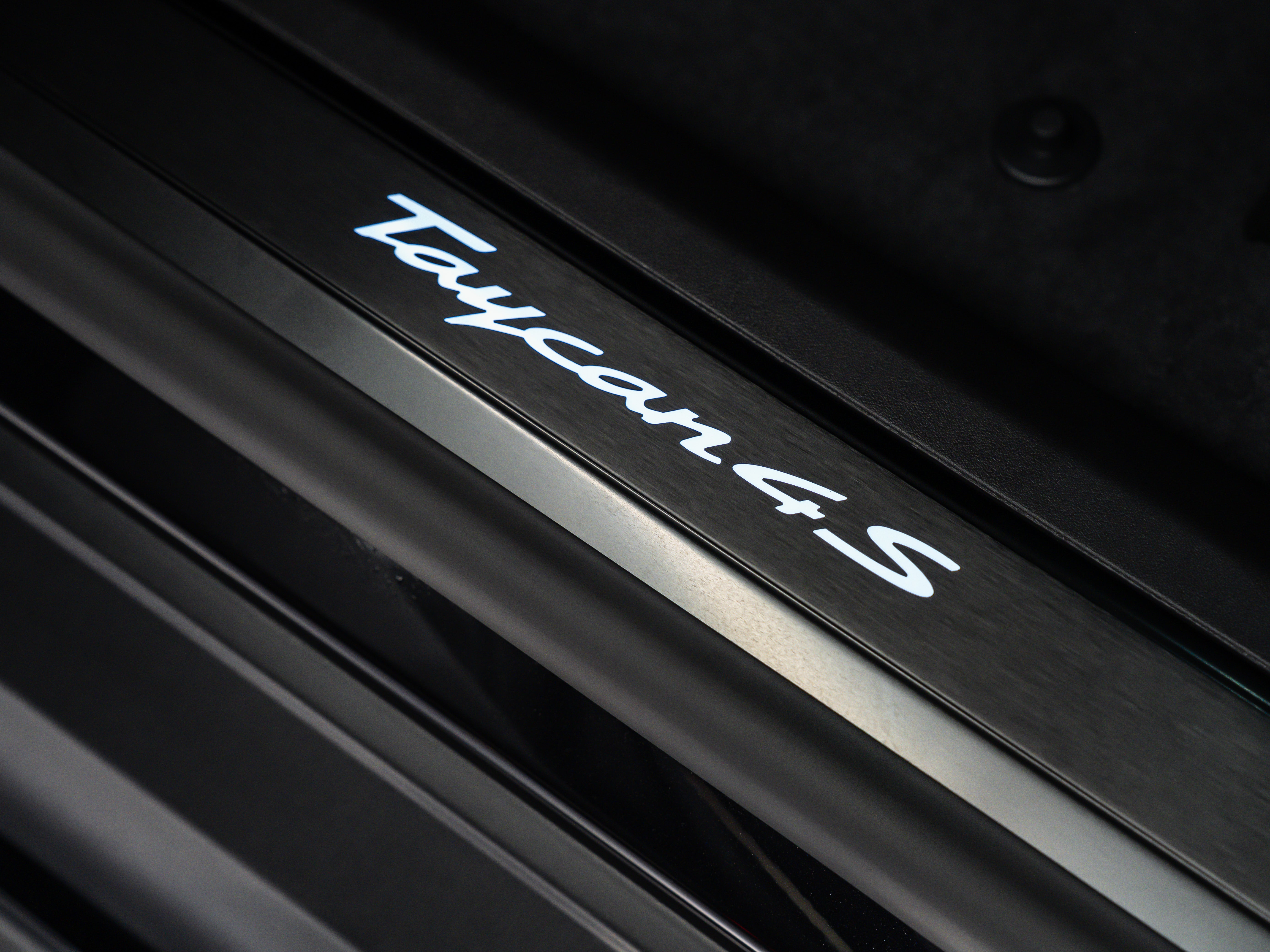 2026 Porsche Taycan 4S Black Edition
