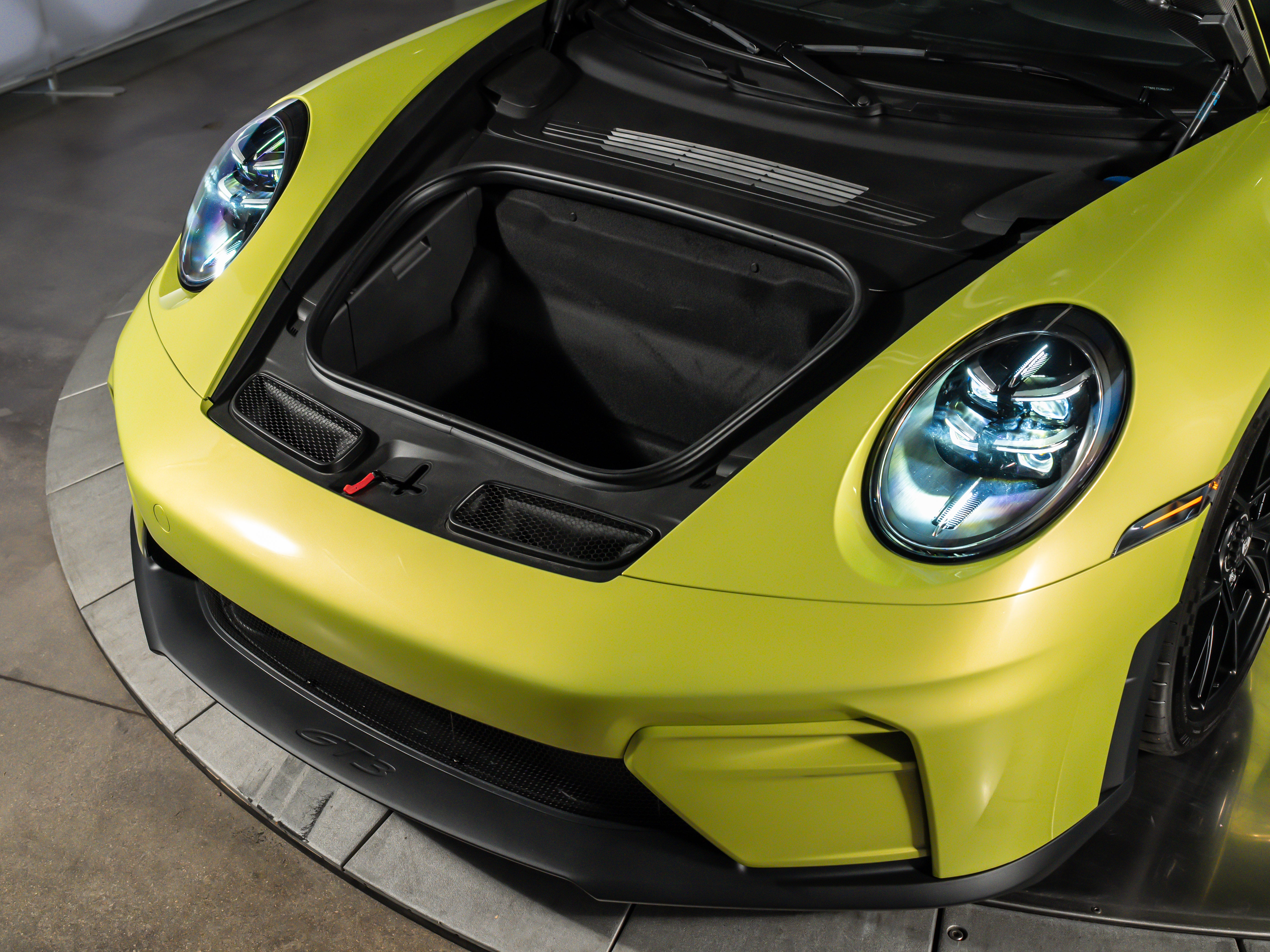 2026 Porsche 911 GT3 w/Touring Package