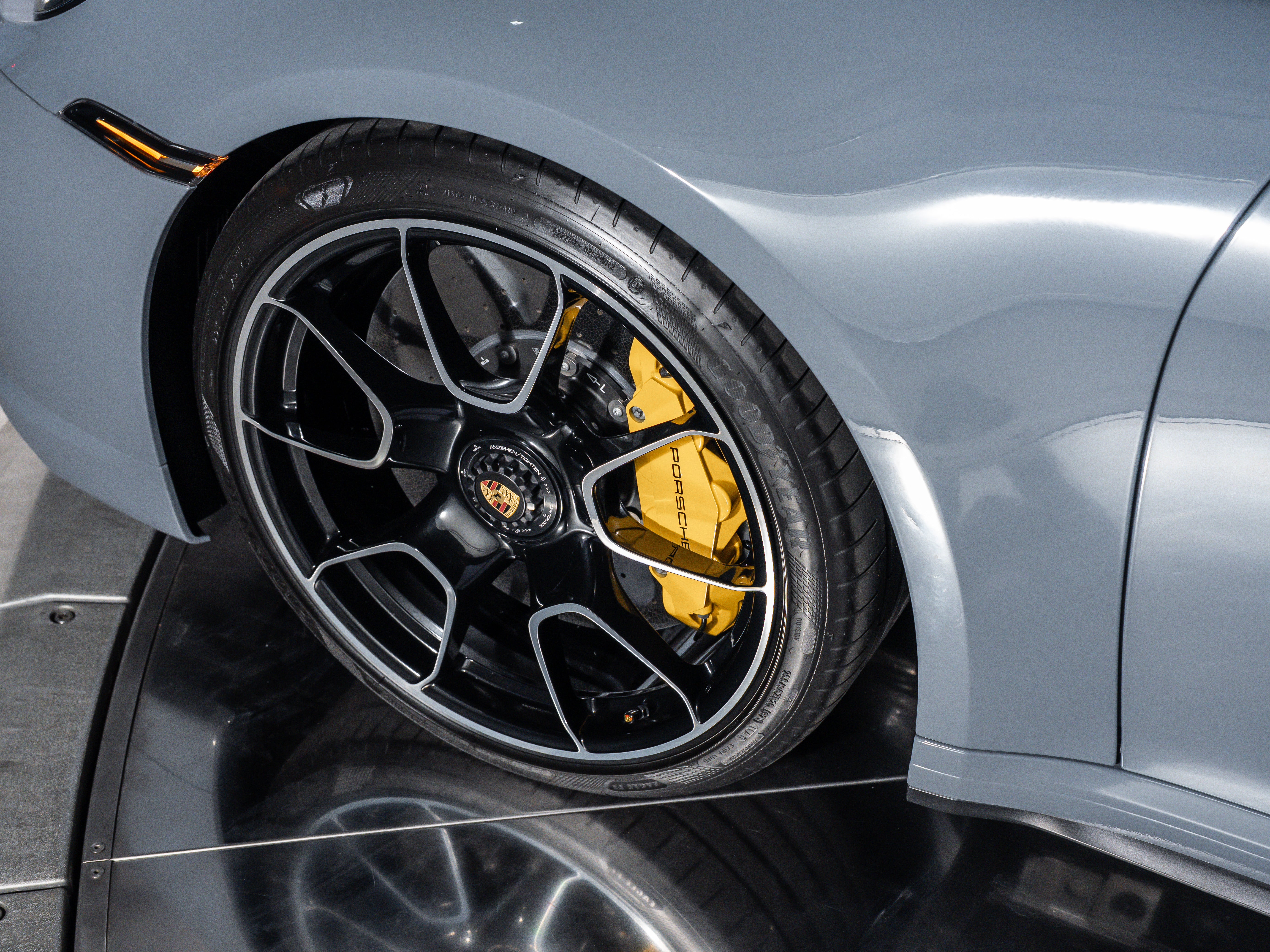 2023 Porsche 911 Turbo S