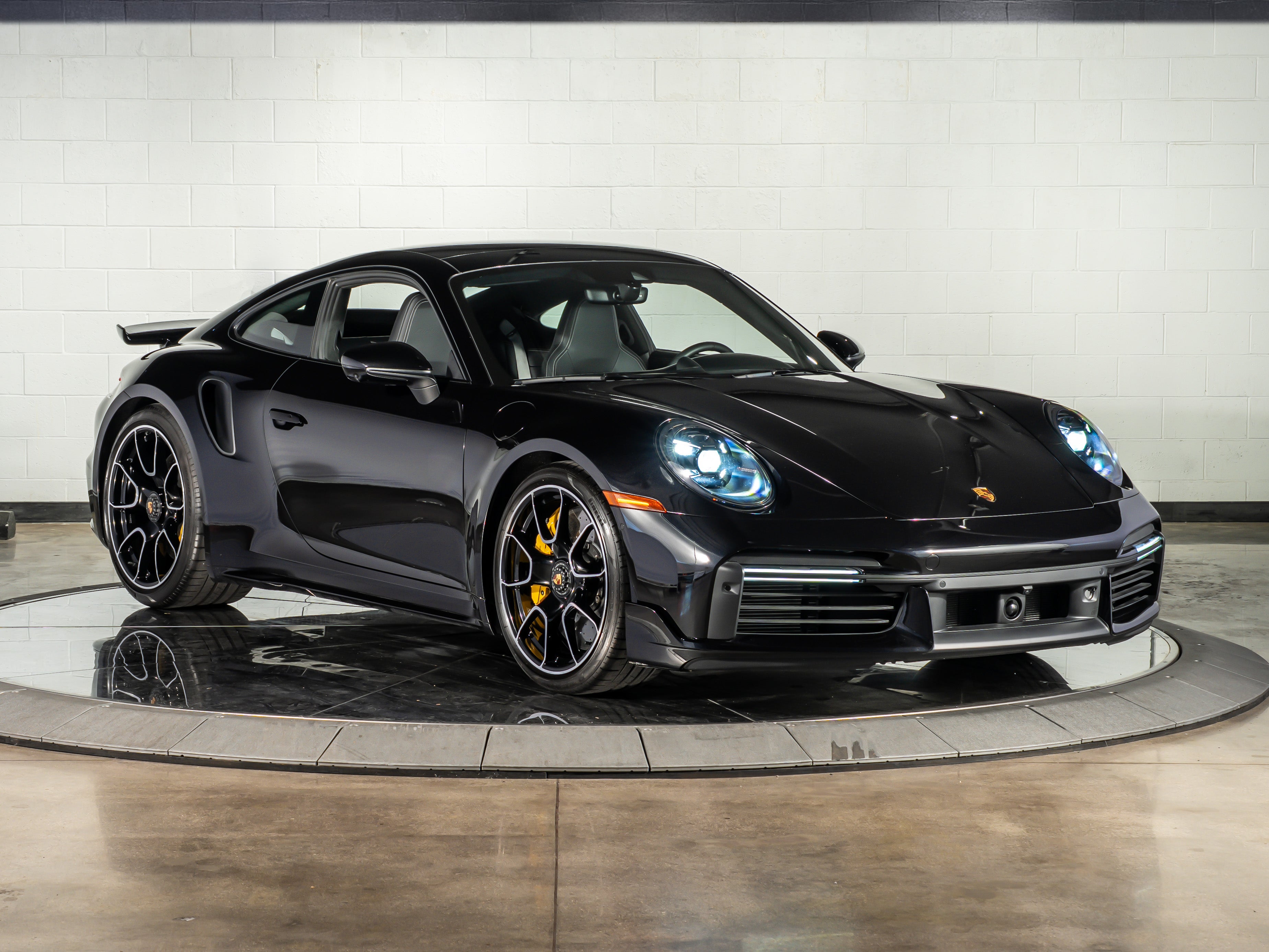 2025 Porsche 911 Turbo S Cabriolet