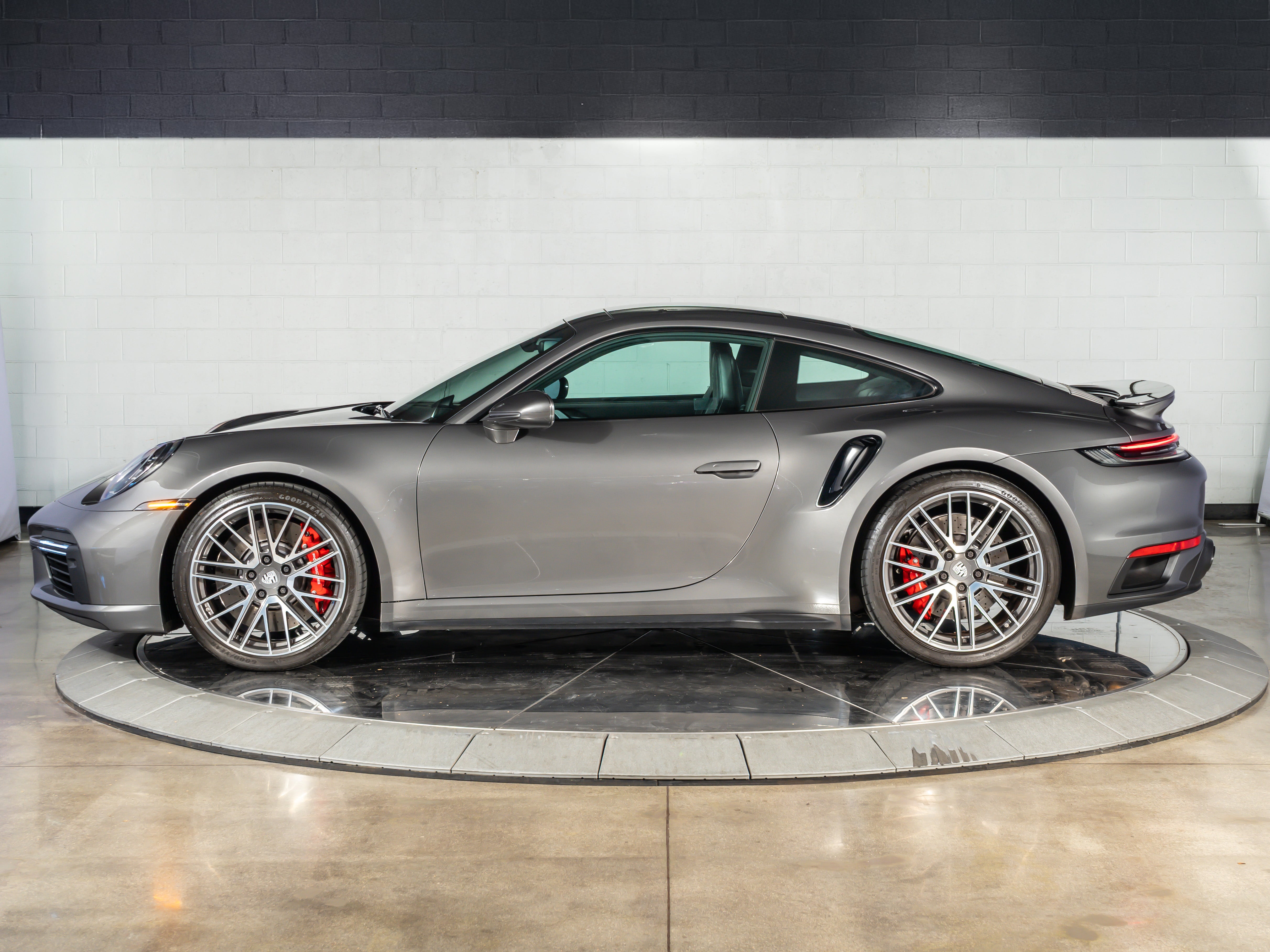 2022 Porsche 911 Turbo