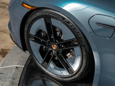 2026 Porsche Taycan GTS
