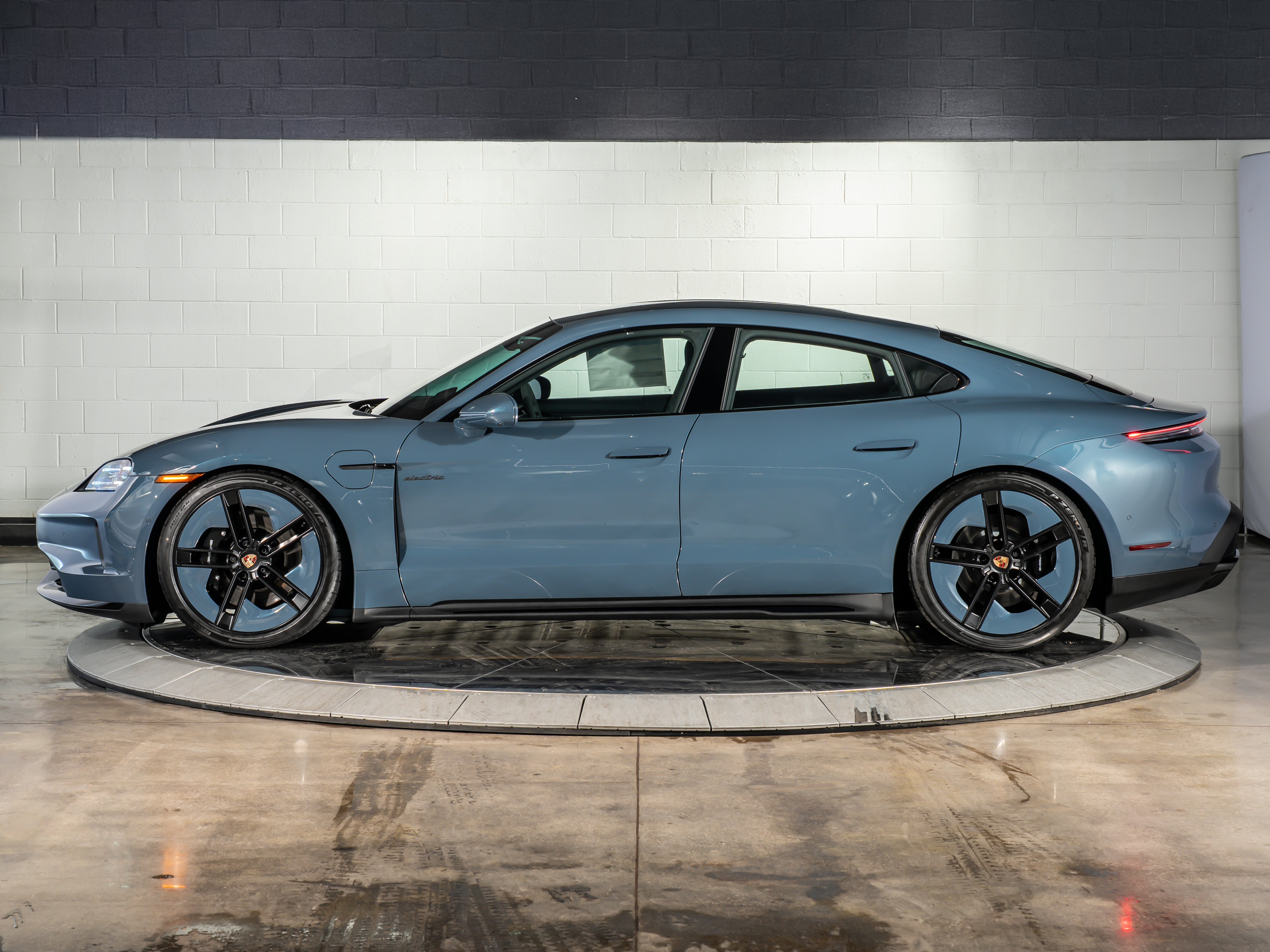 2026 Porsche Taycan GTS