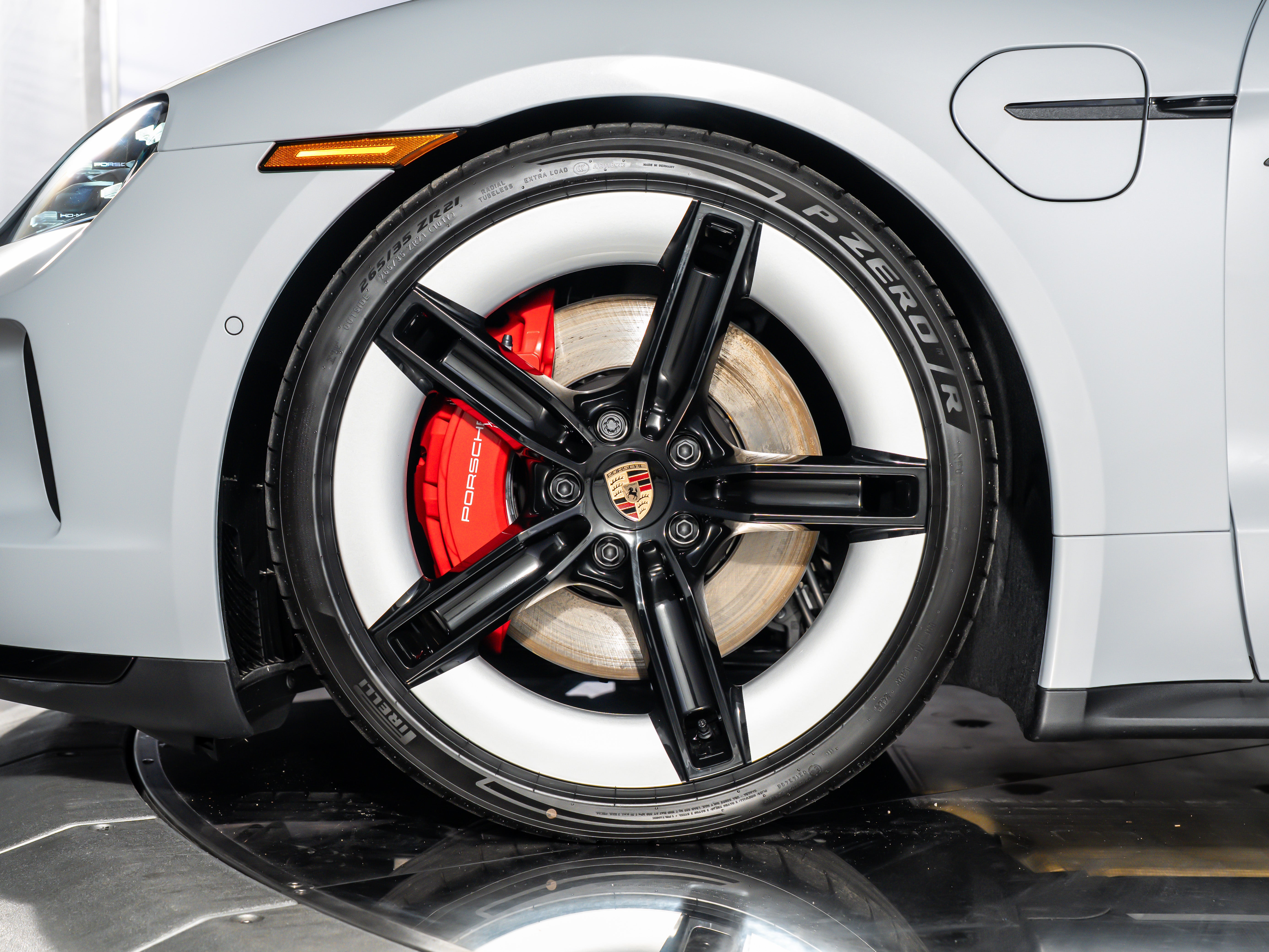 2026 Porsche Taycan GTS