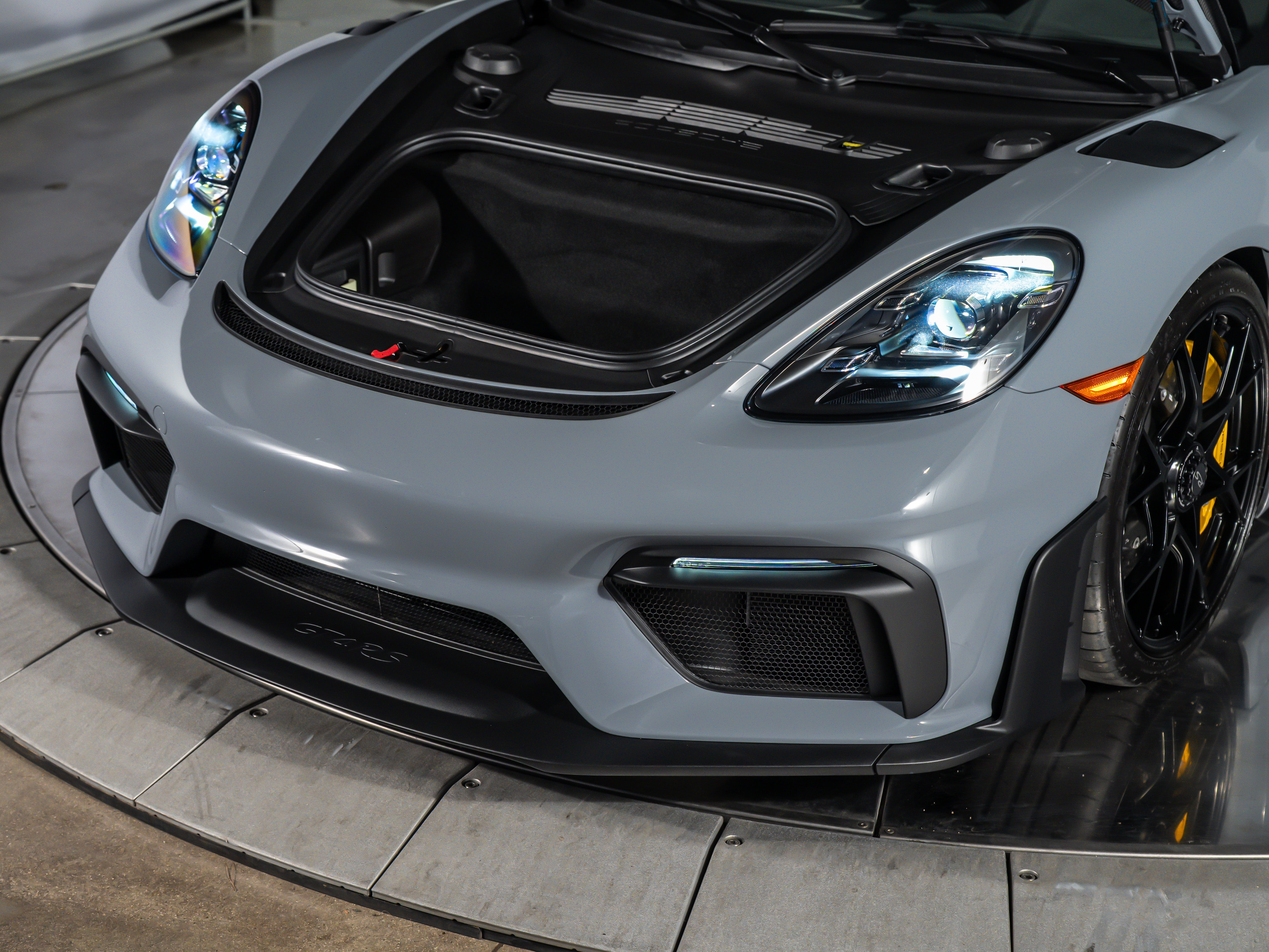 2025 Porsche 718 Cayman GT4 RS