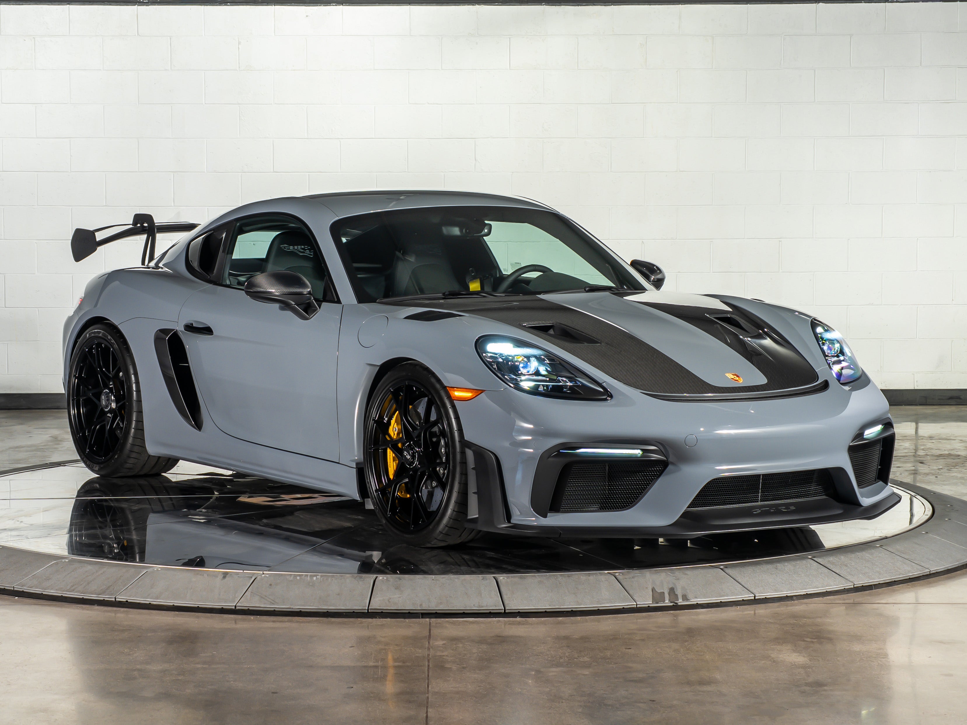 2025 Porsche 718 Cayman GT4 RS