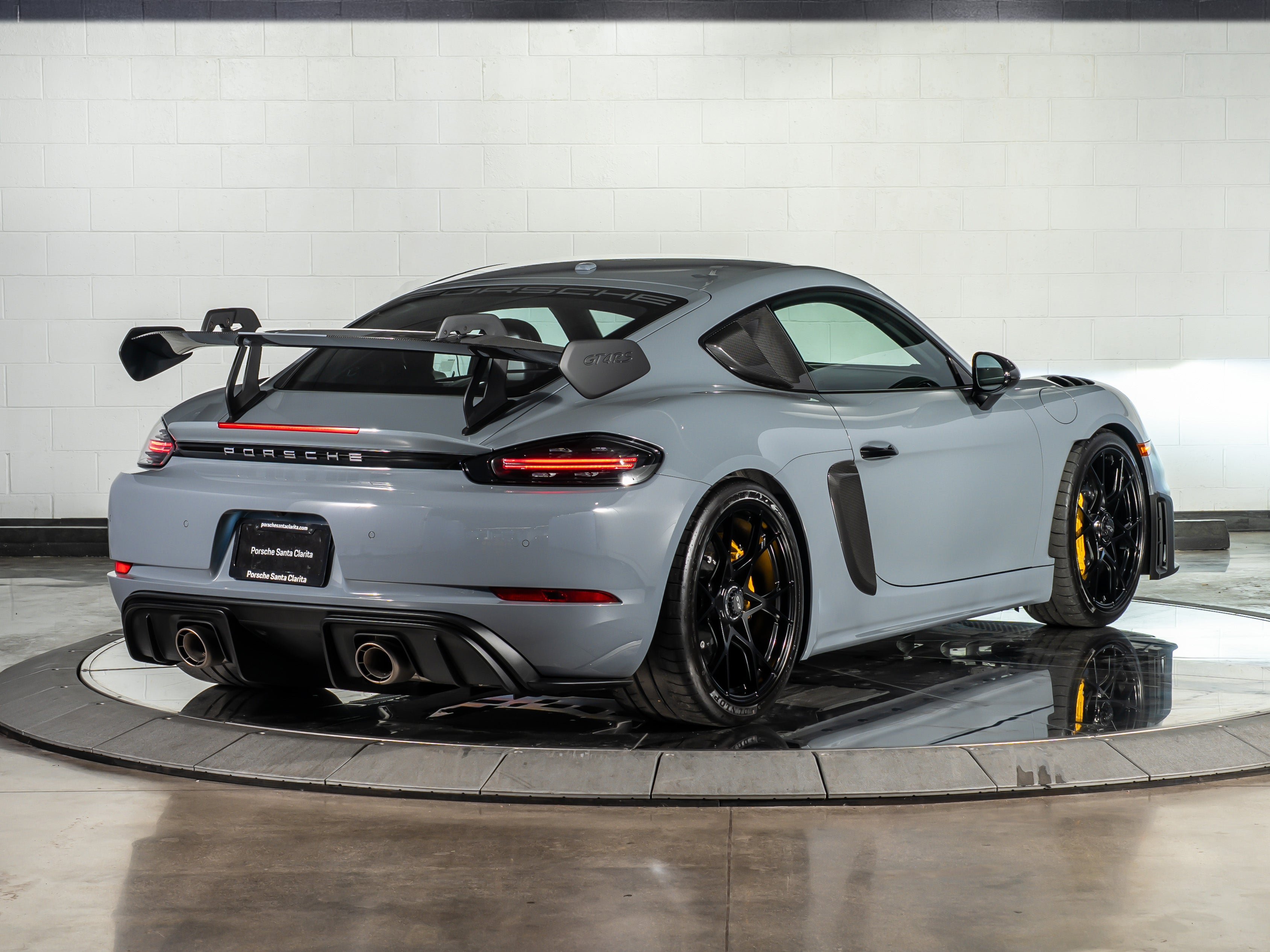 2025 Porsche 718 Cayman GT4 RS