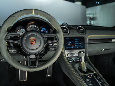 2025 Porsche 718 Cayman GT4 RS