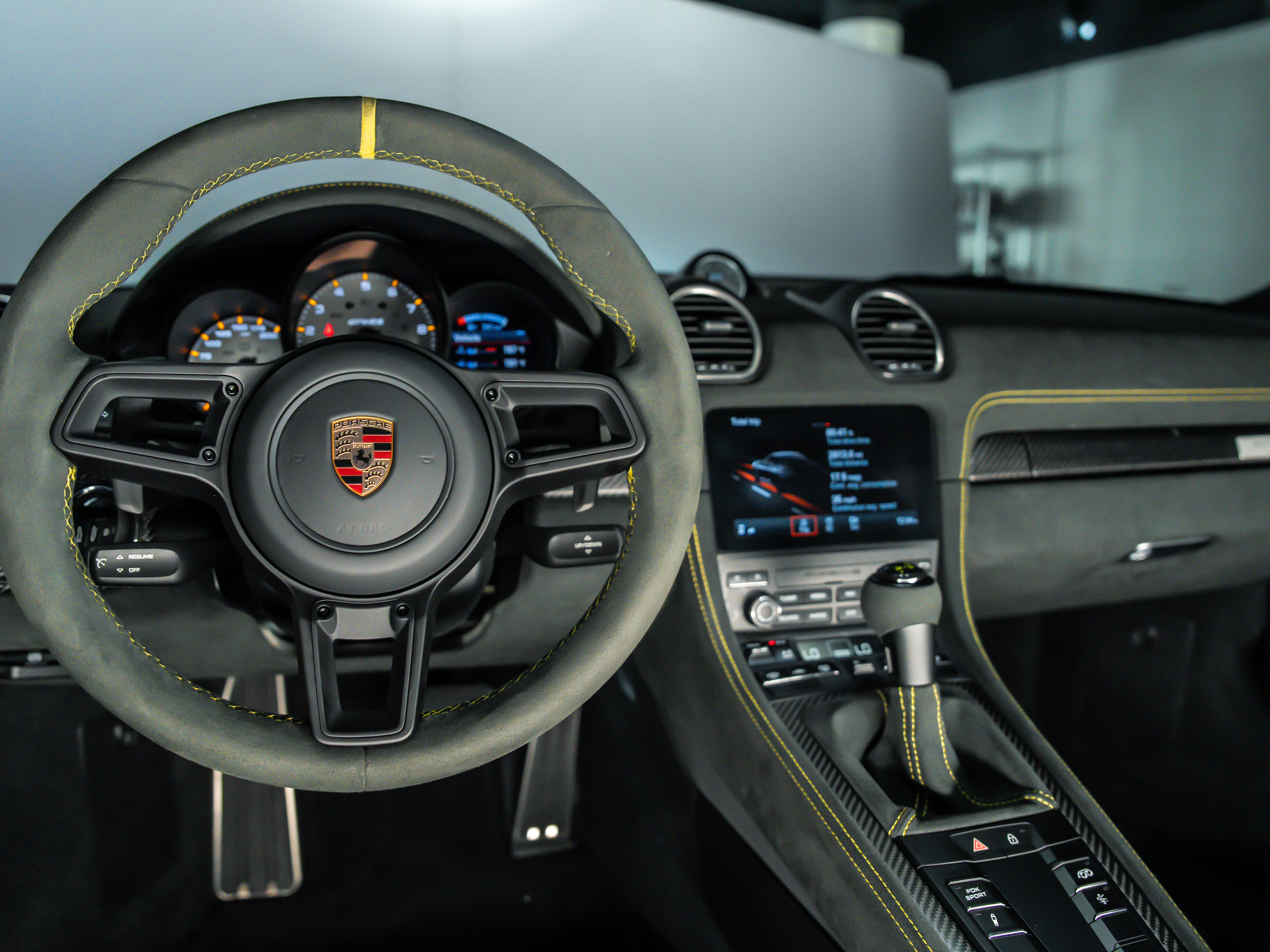 2025 Porsche 718 Cayman GT4 RS