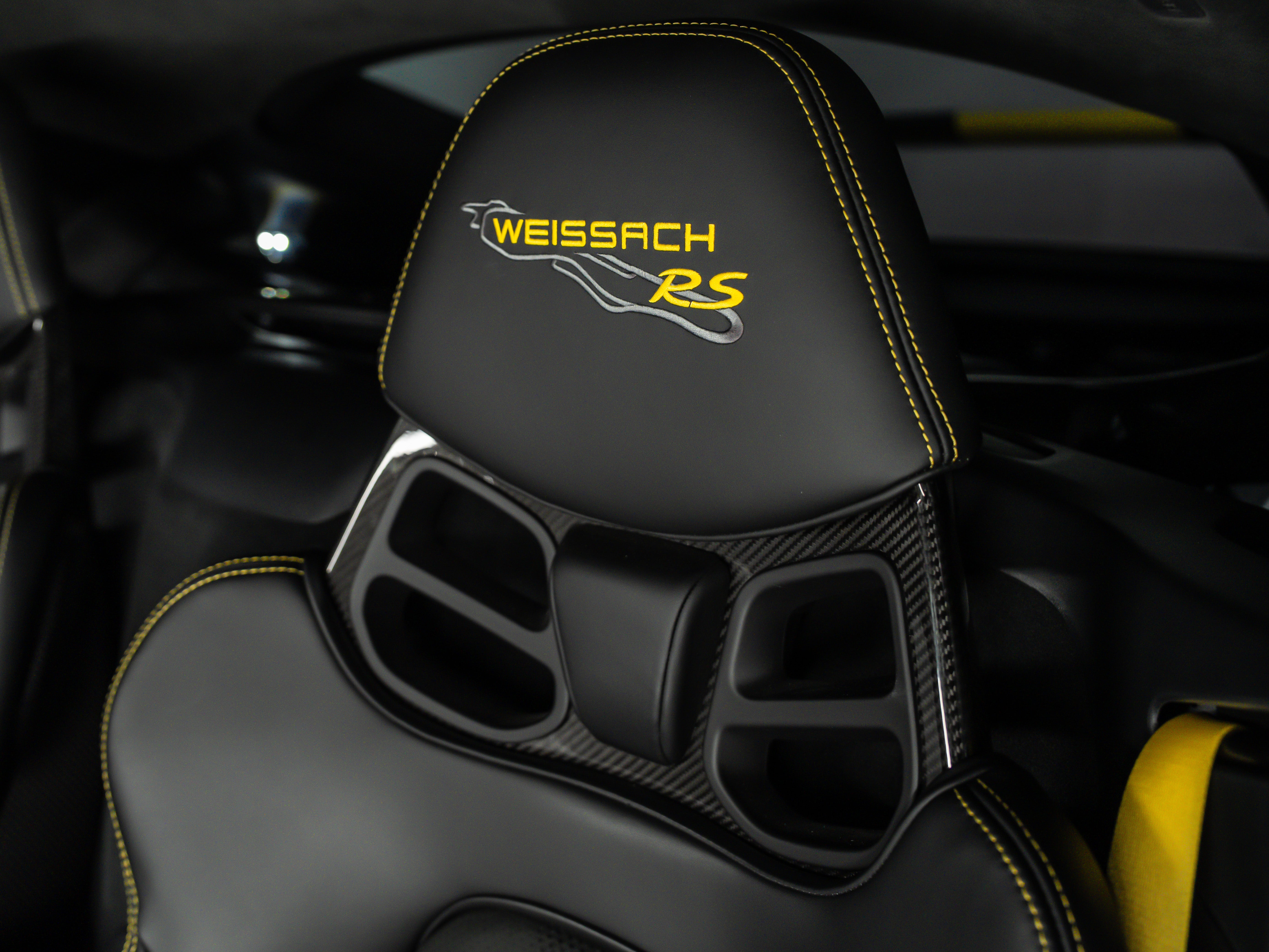 2025 Porsche 718 Cayman GT4 RS