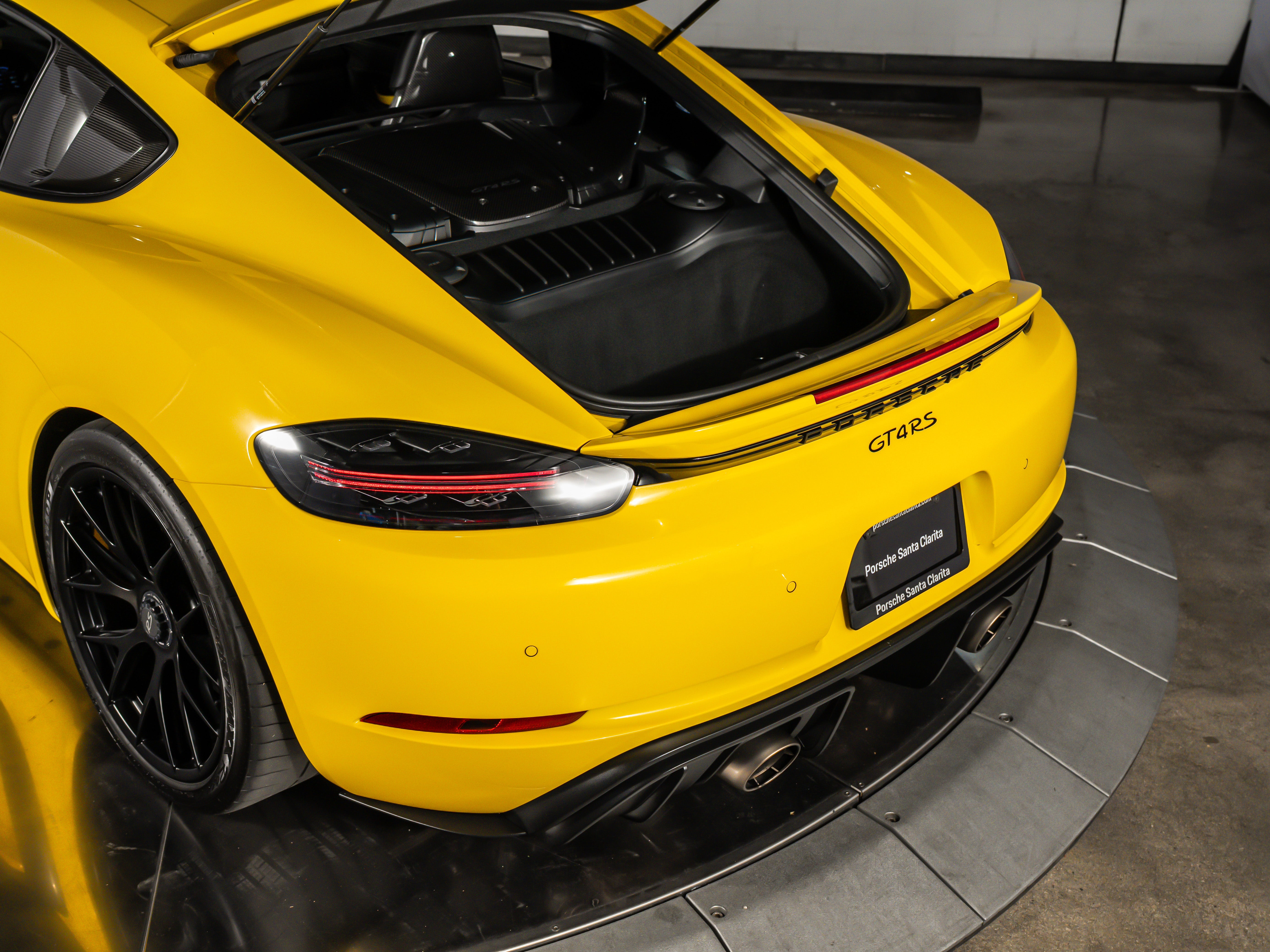 2025 Porsche 718 Cayman GT4 RS