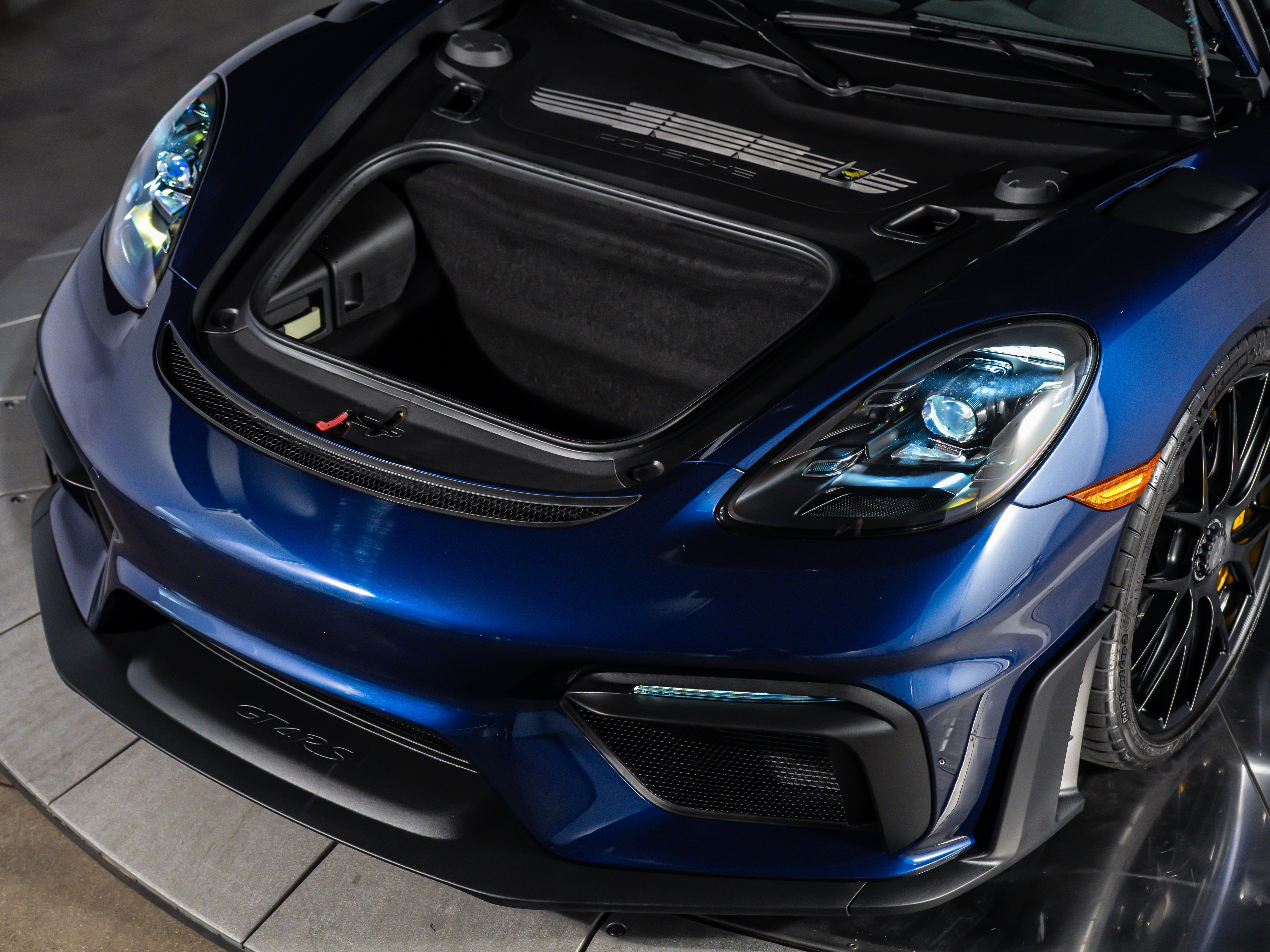 2025 Porsche 718 Cayman GT4 RS