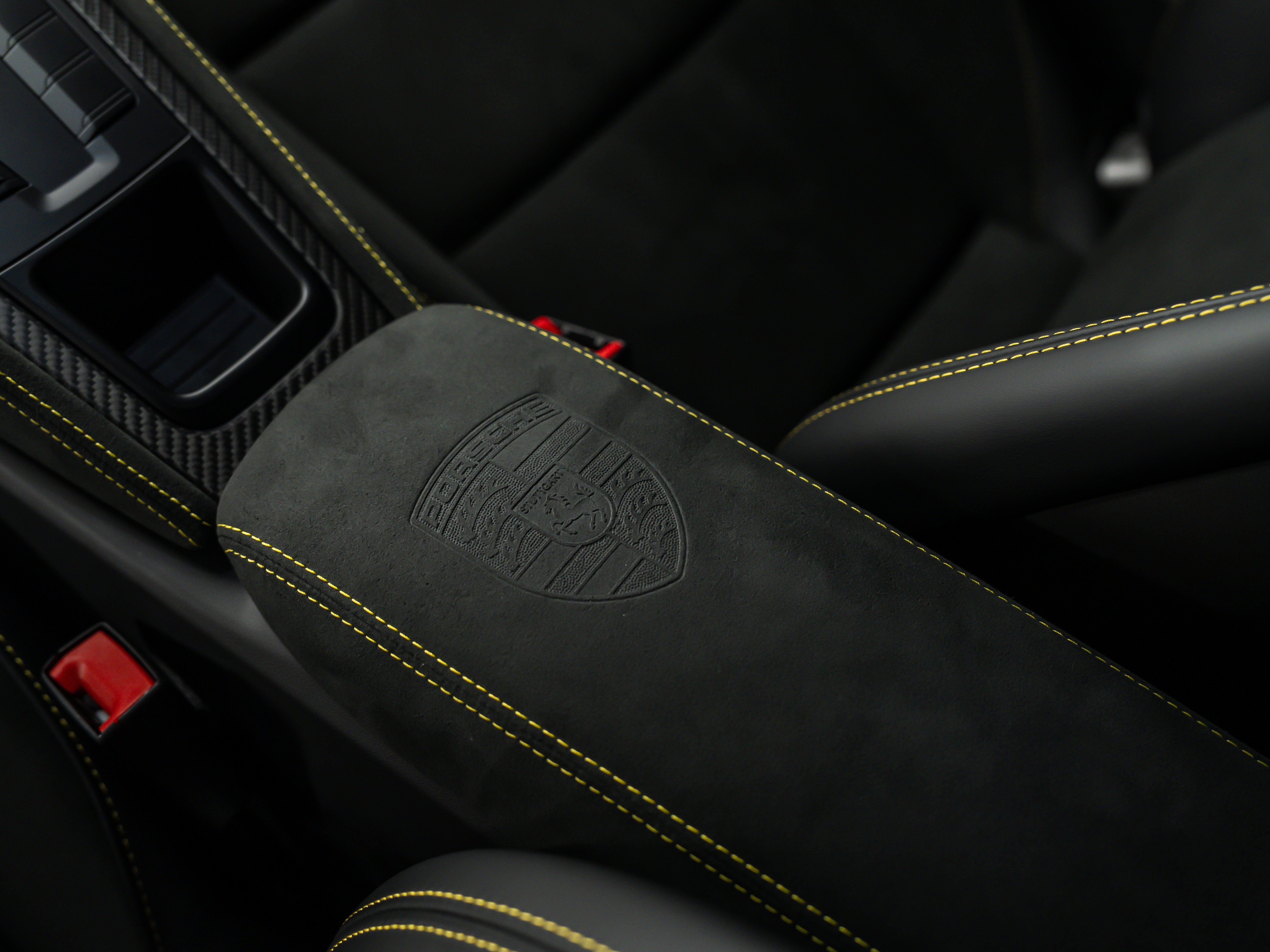 2025 Porsche 718 Cayman GT4 RS