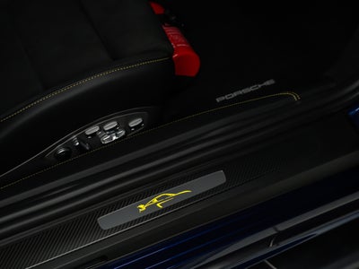 2025 Porsche 718 Cayman GT4 RS