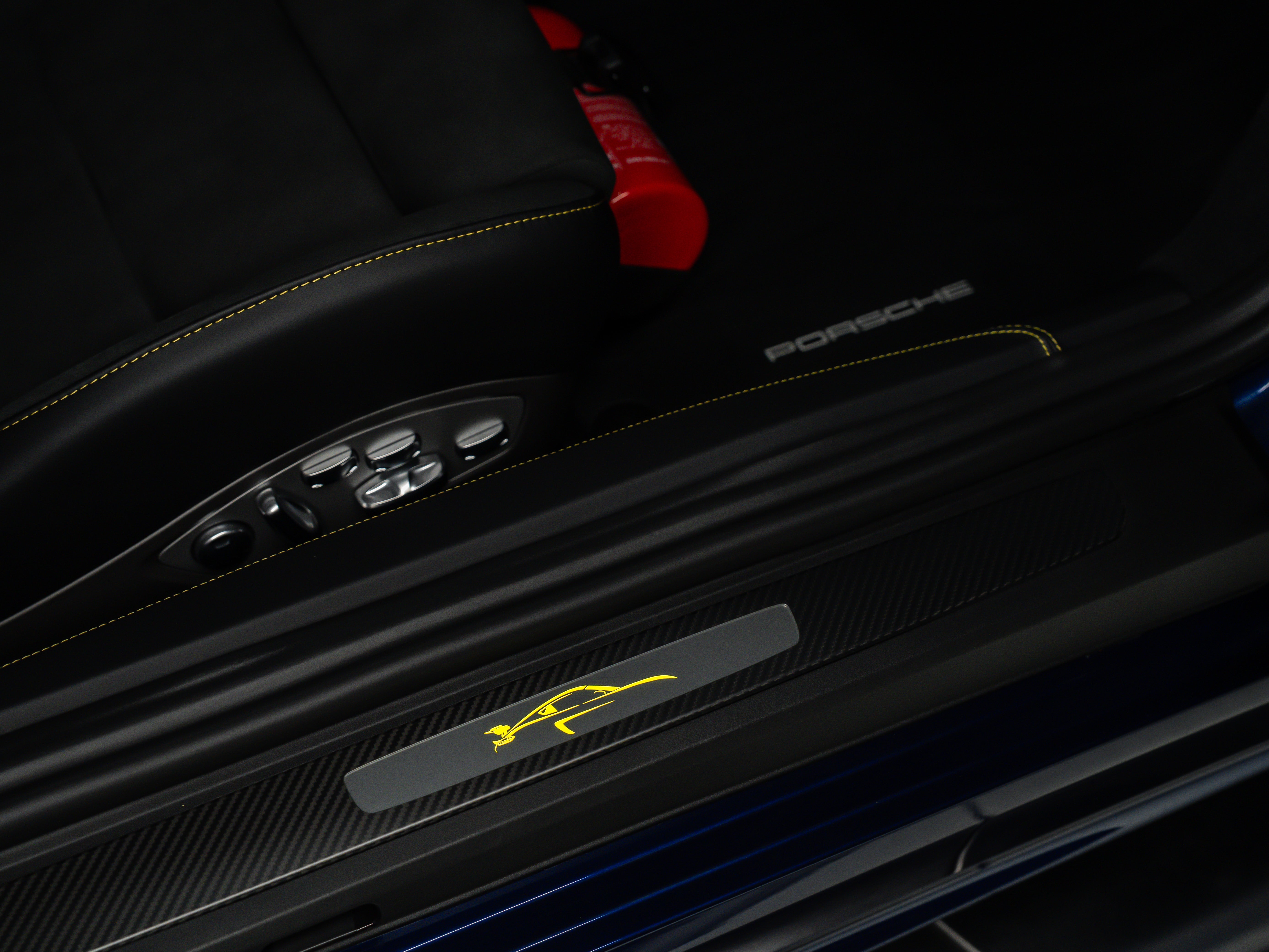 2025 Porsche 718 Cayman GT4 RS