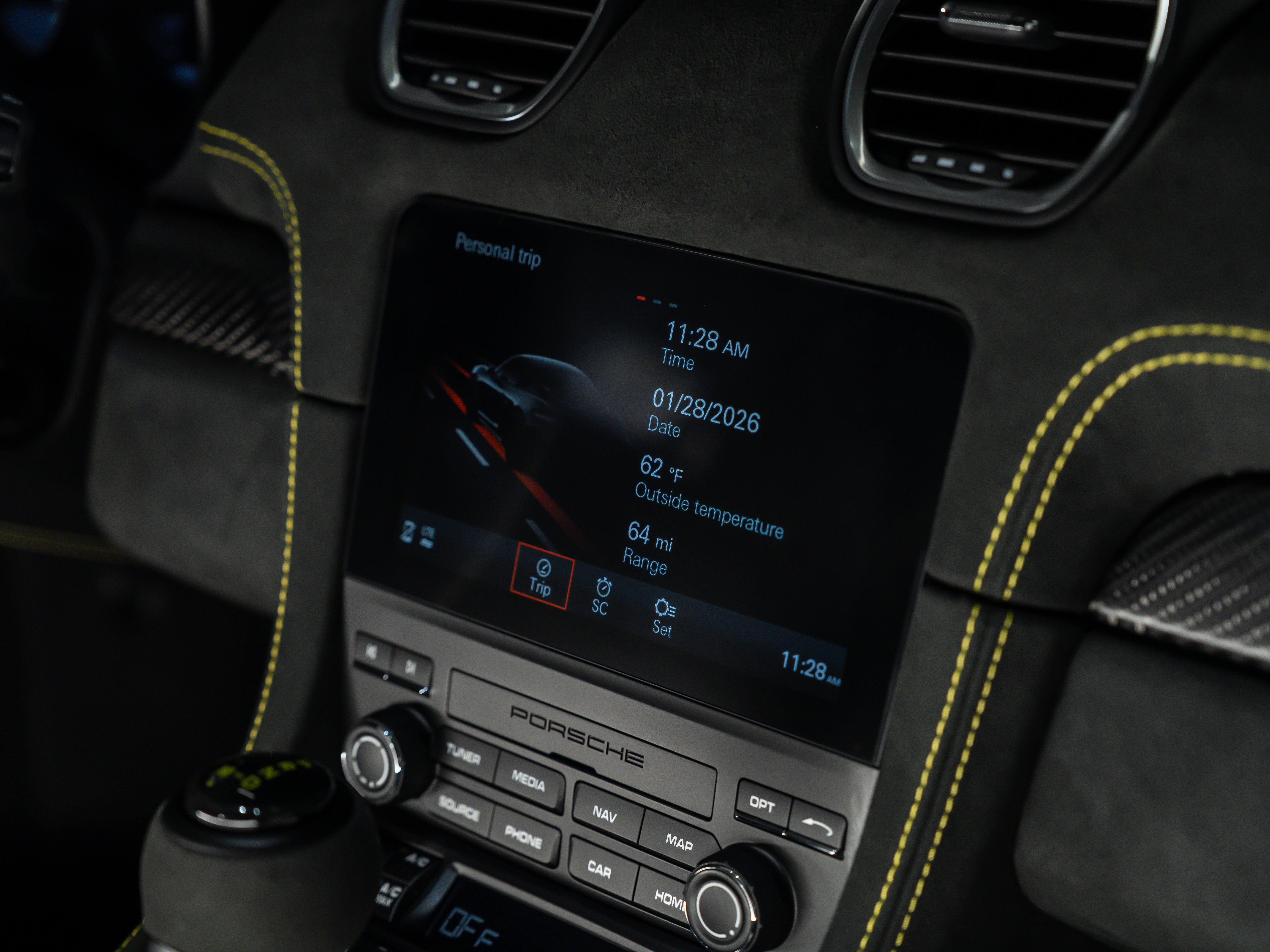 2025 Porsche 718 Cayman GT4 RS