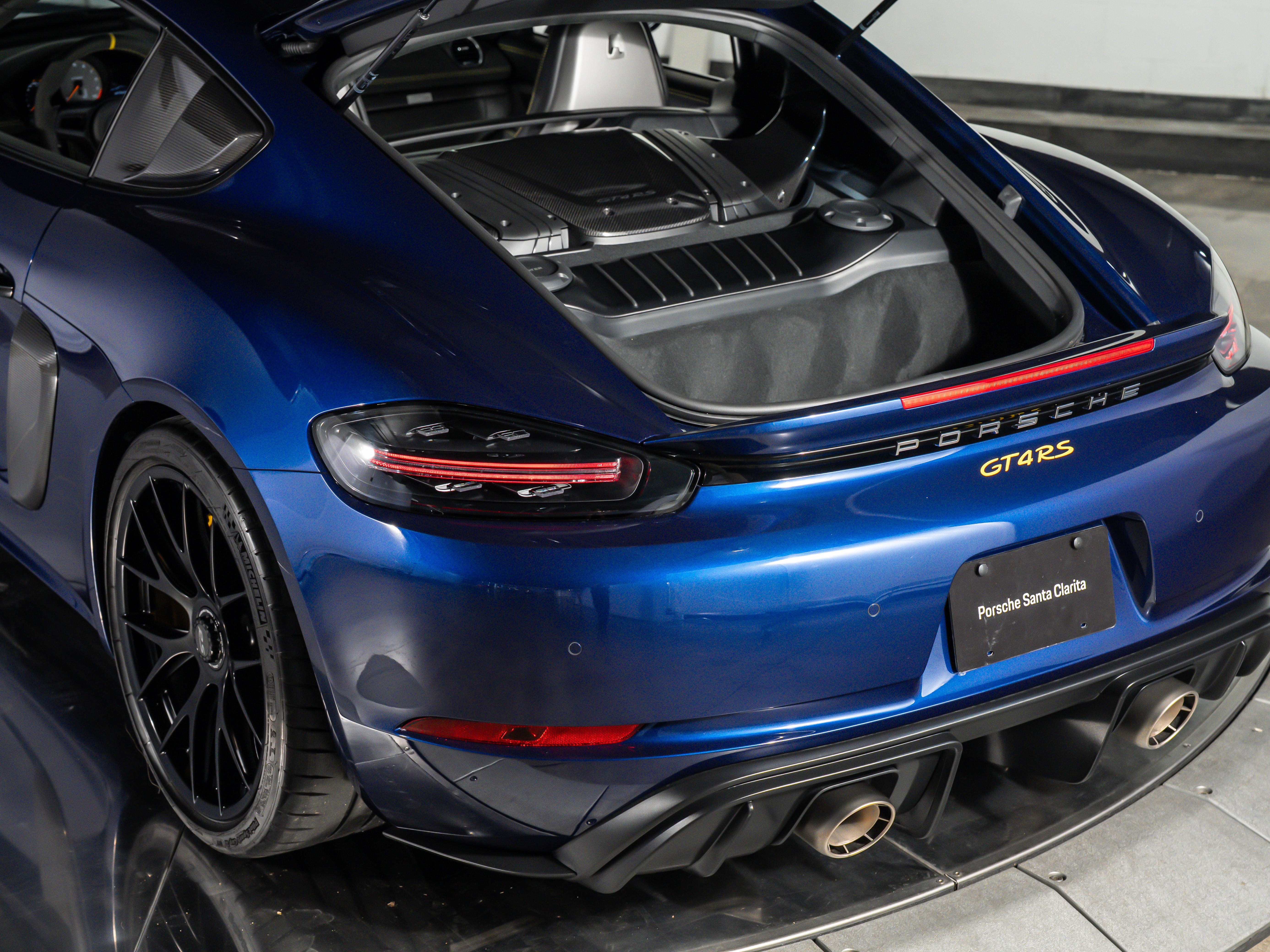 2025 Porsche 718 Cayman GT4 RS